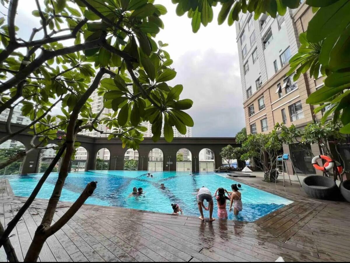 Ho 2 Cua So, Gan San Bay Apartment
