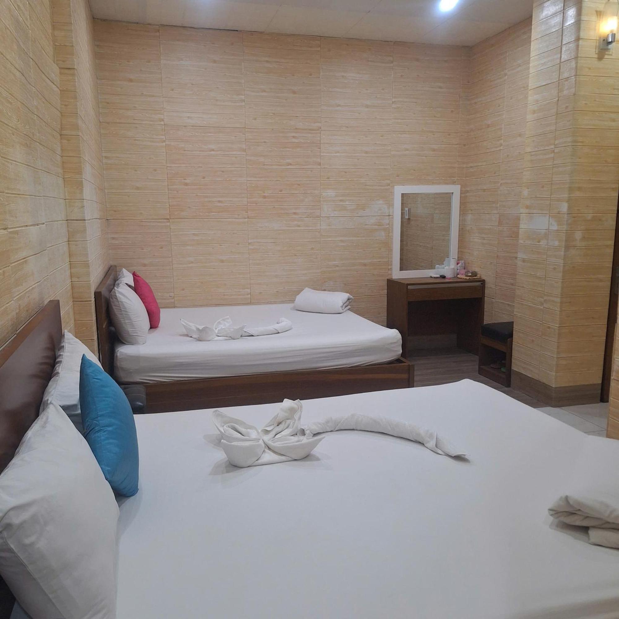Khach San Damry Hotel Ho Chi Minh City