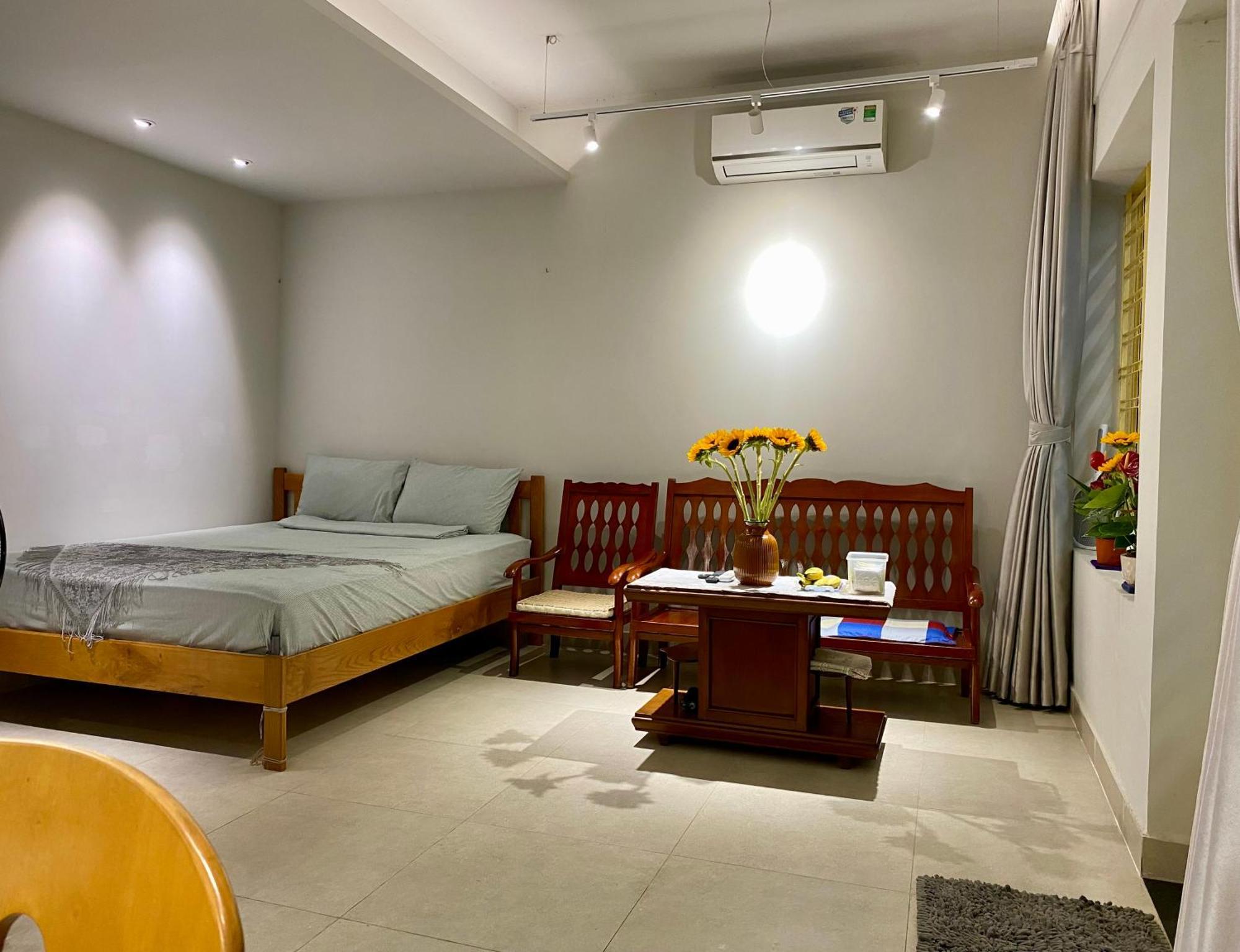 Om House Apartment *