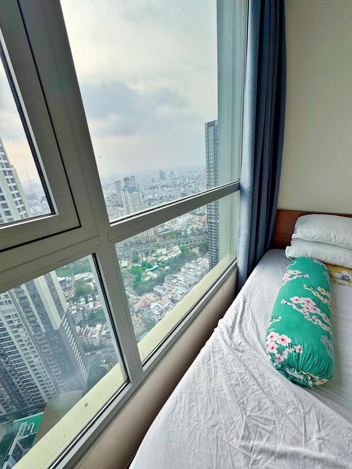 The Radisson Landmark - Vinhomes Park Apartment