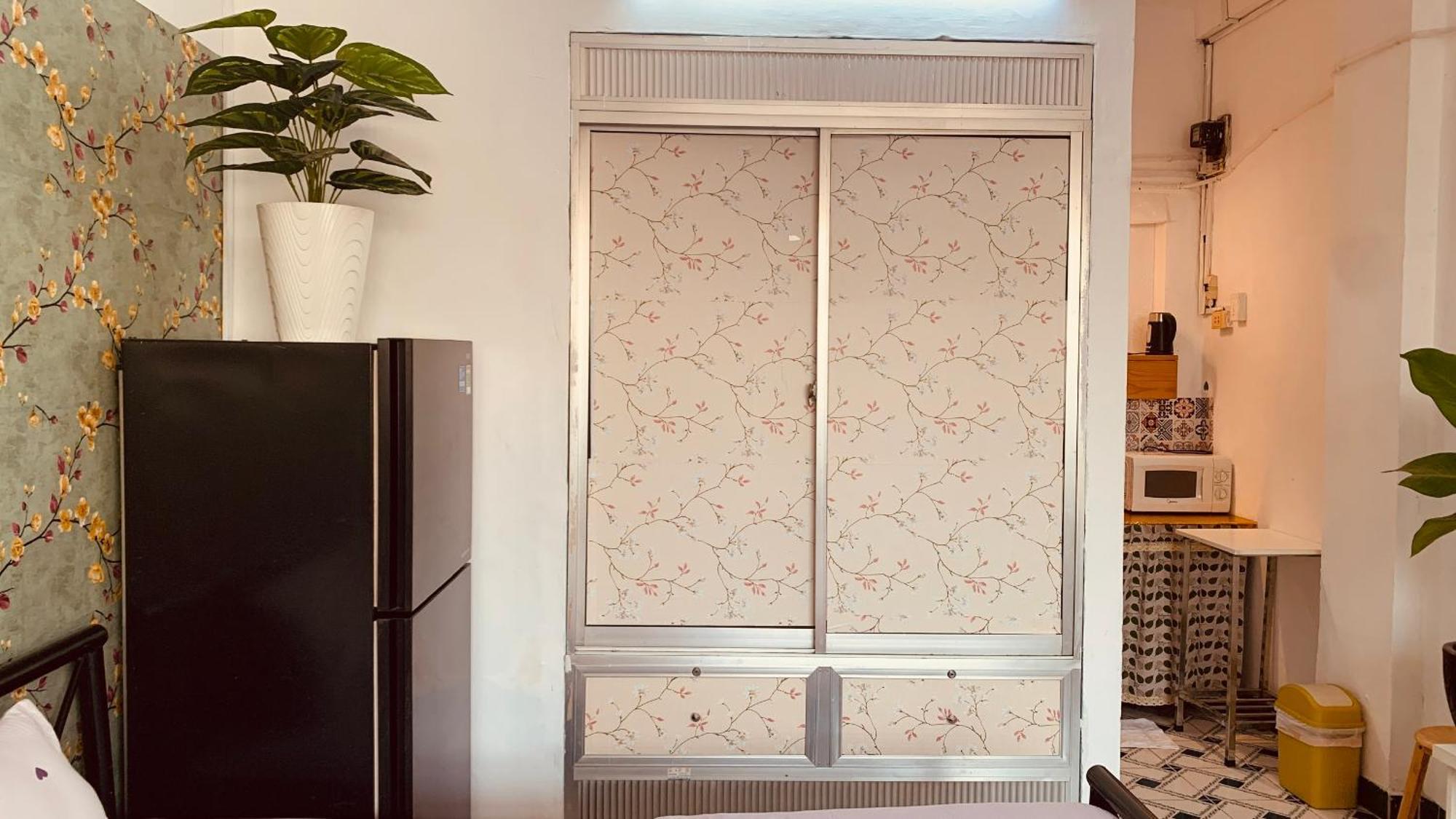 1967 Apartment *