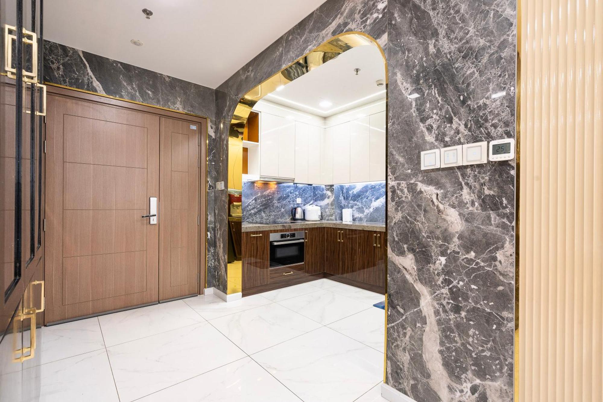 Aparthotel Premier Landmark 81 - Luxury Residences 4*