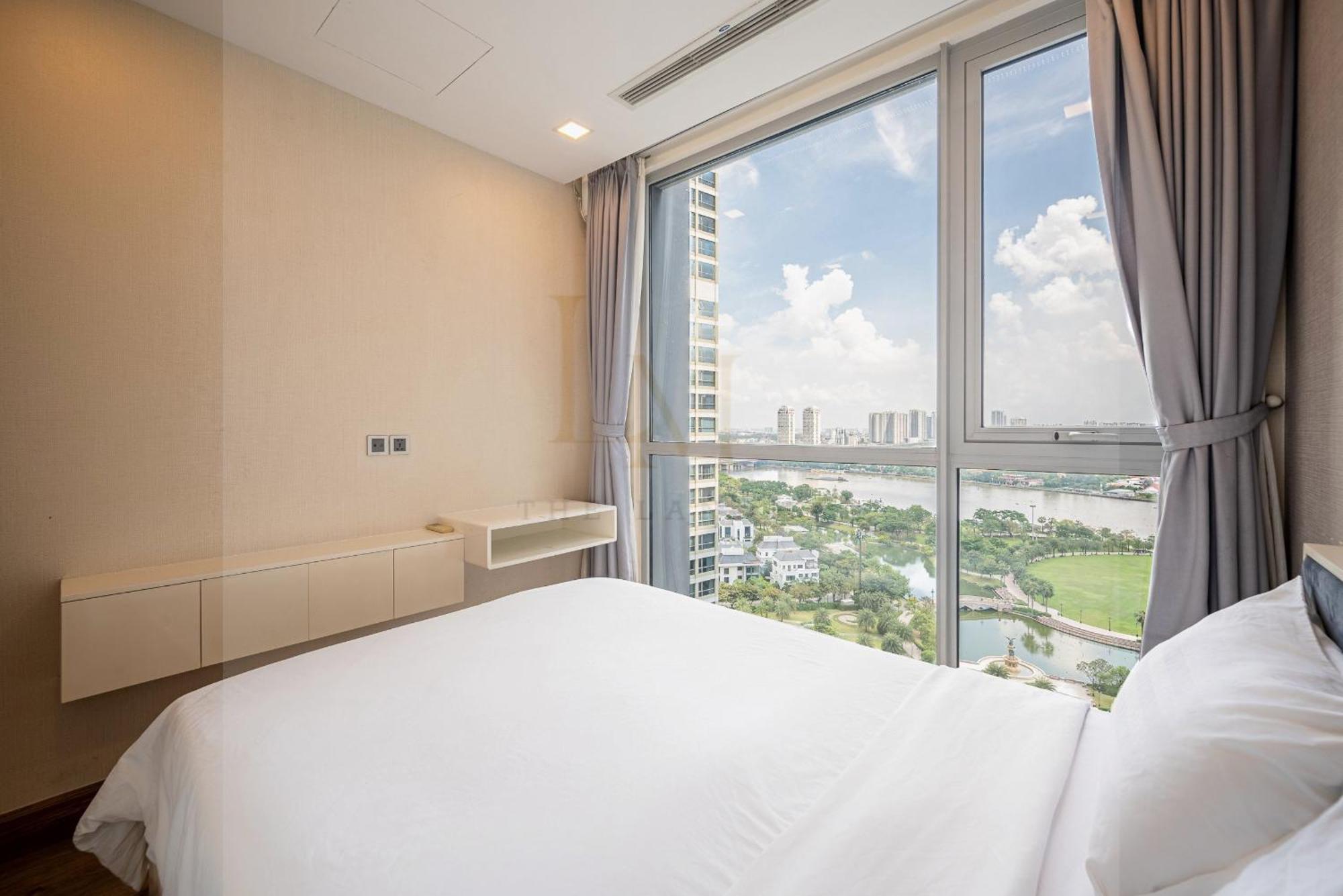 The Radisson Landmark - Vinhomes Park Apartment *