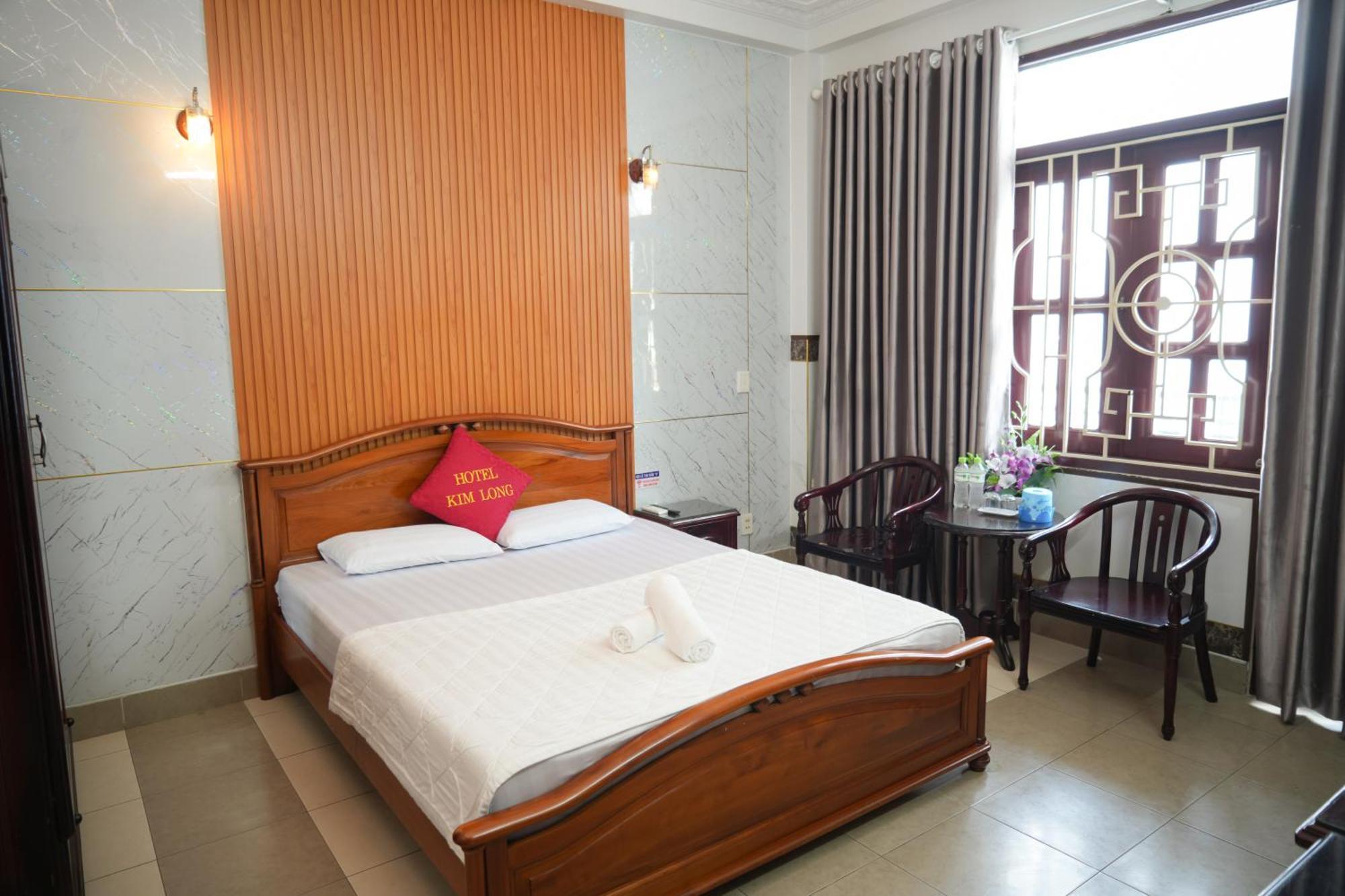 Khach San Kim Long Hotel *