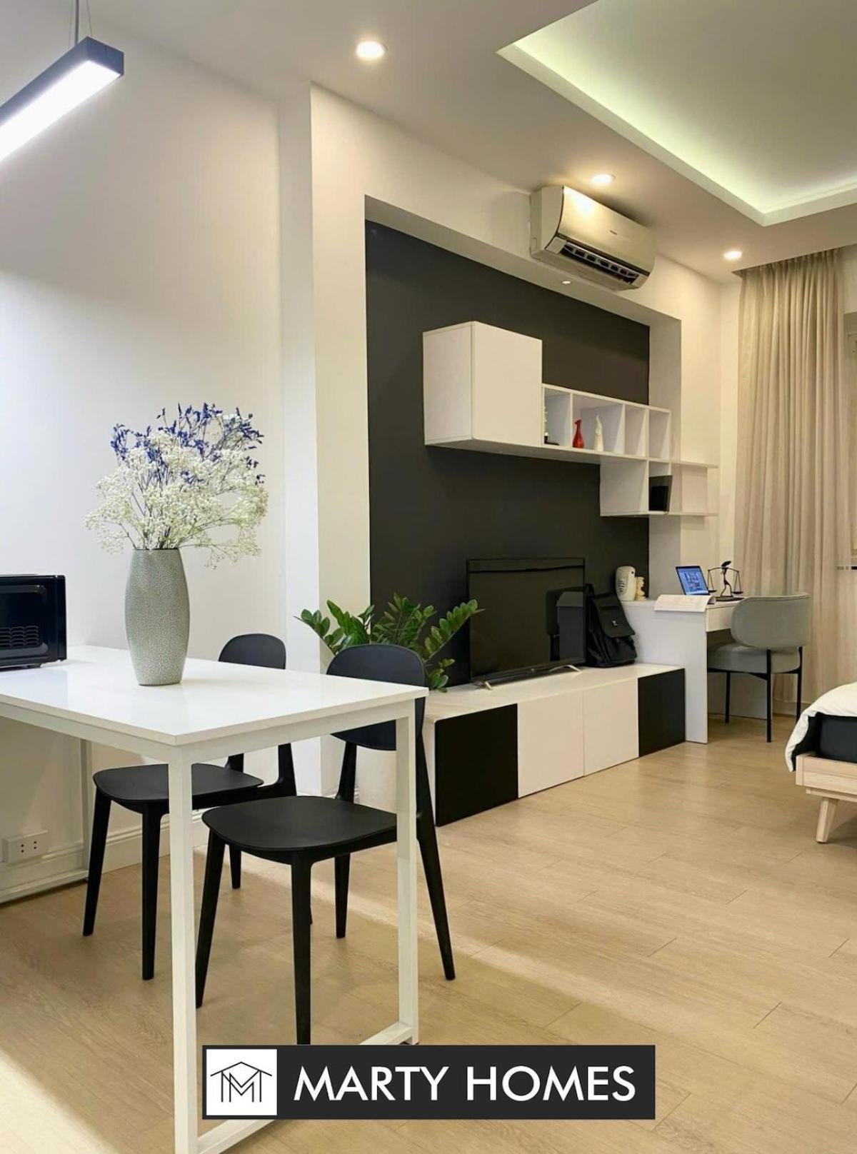 Perfect Location, Center Apartment