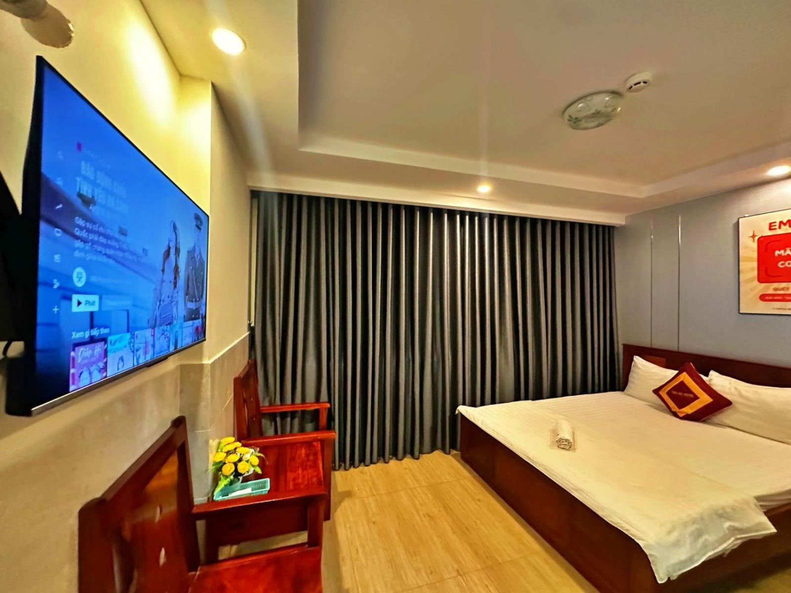 Reluk Tien Du * Ho Chi Minh City