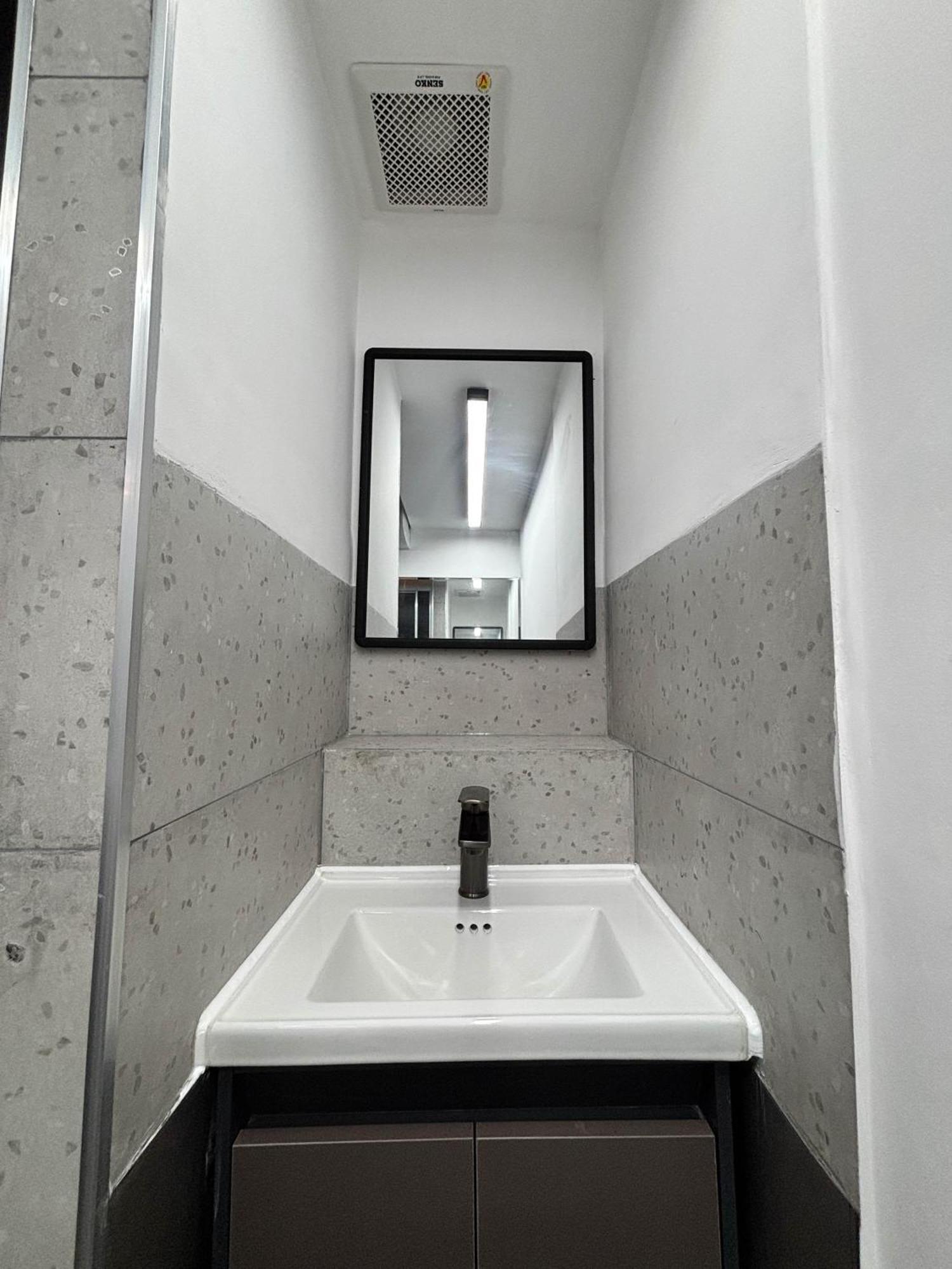 Cozy Cubes Hotel