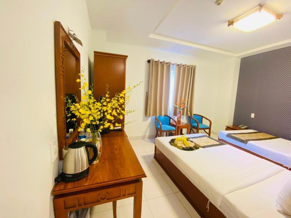 Hồng Hạc Khách sạn 2*