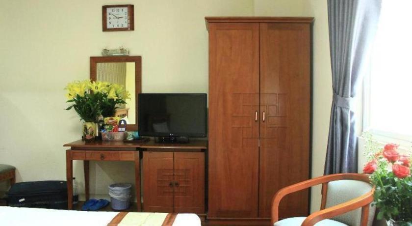 Hồng Hạc Khách sạn TP. Hồ Chí Minh