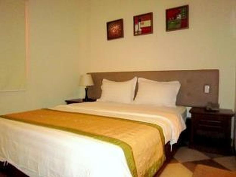 Hotel Quy Hung Hotel Central 3*