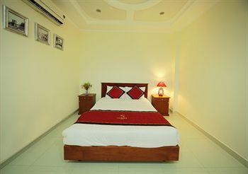 Ava Saigon 3 *