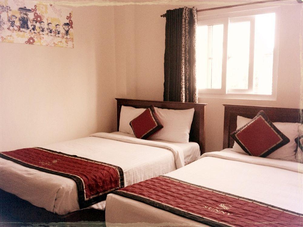 Ava Saigon 3 *