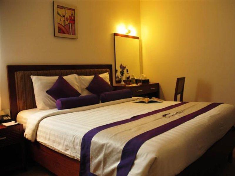 Hotel Avanti Boutique
