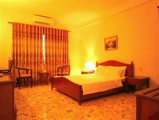 Ha Noi Near Tan Son Nhat Airport --- Free Airport Pick-up And Drop-off Available 24 A Day Ho Chi Minh City