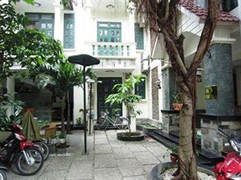 Love hotel Lan Anh 2*