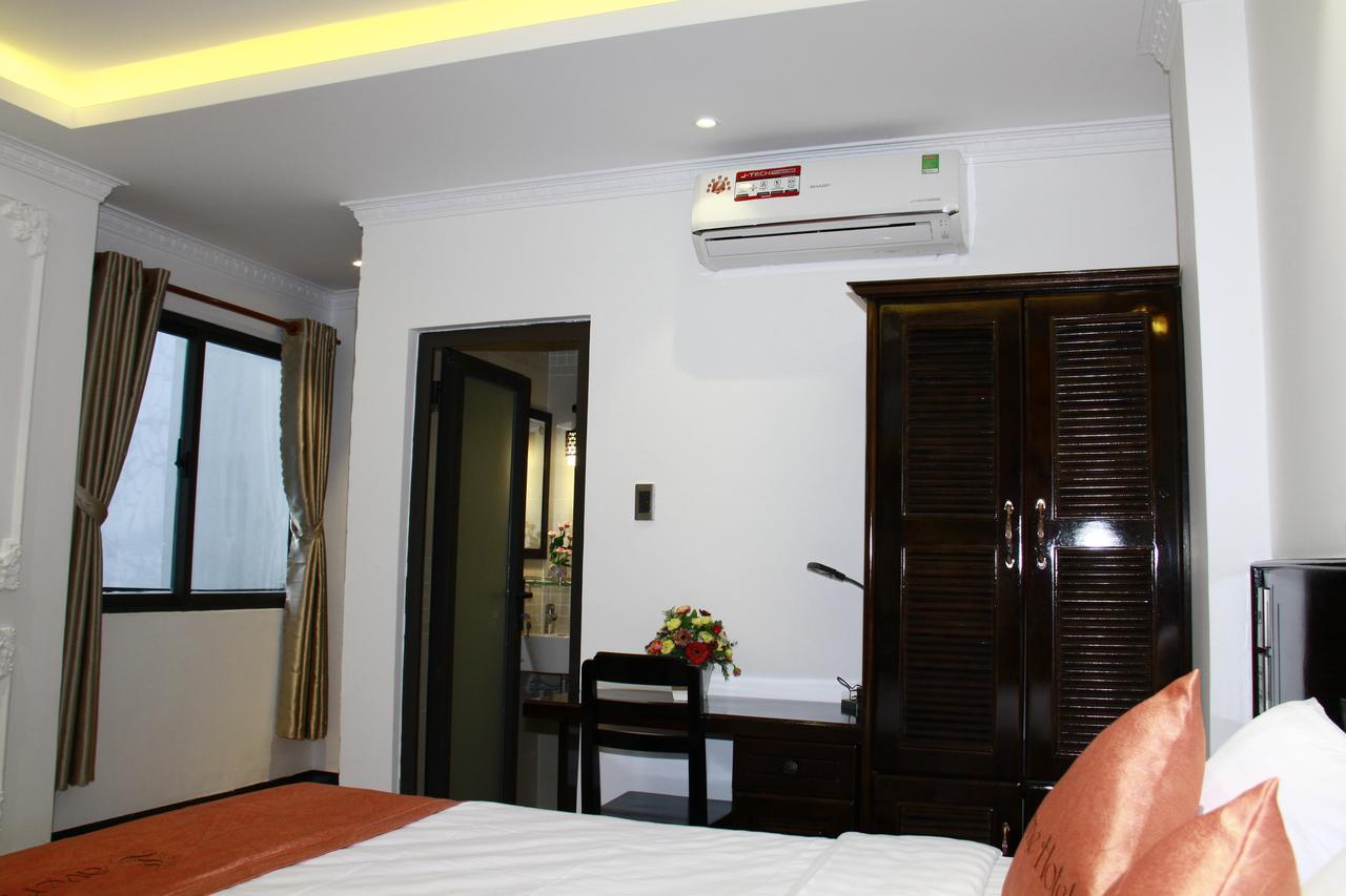 Hotel Lotus Laverne