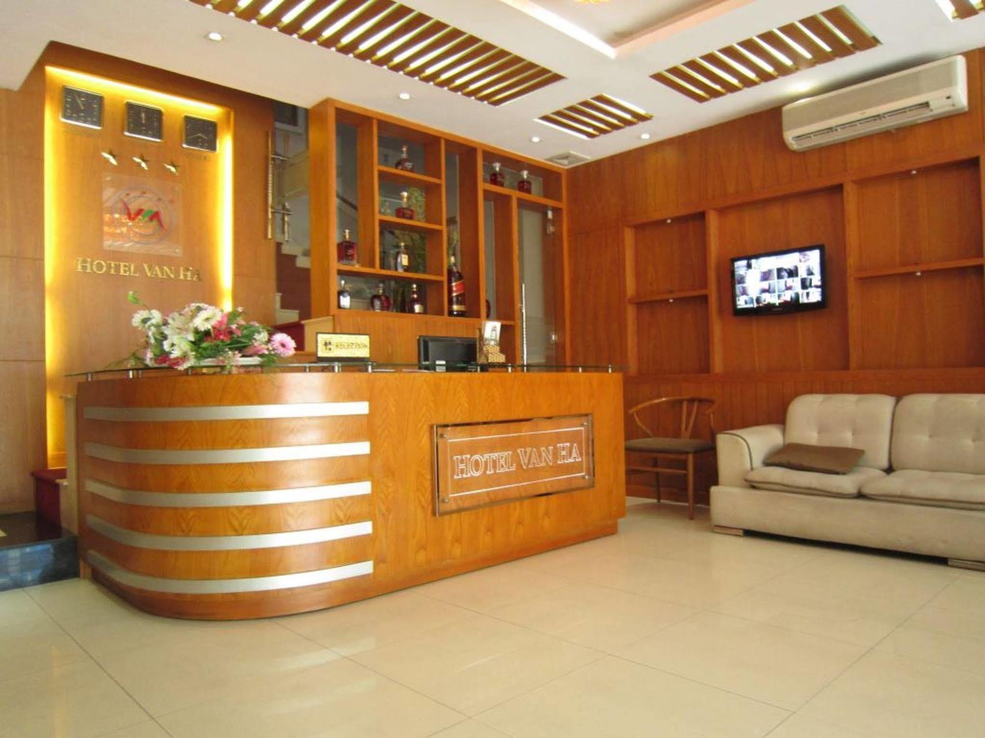 Ha 2* Ho Chi Minh City