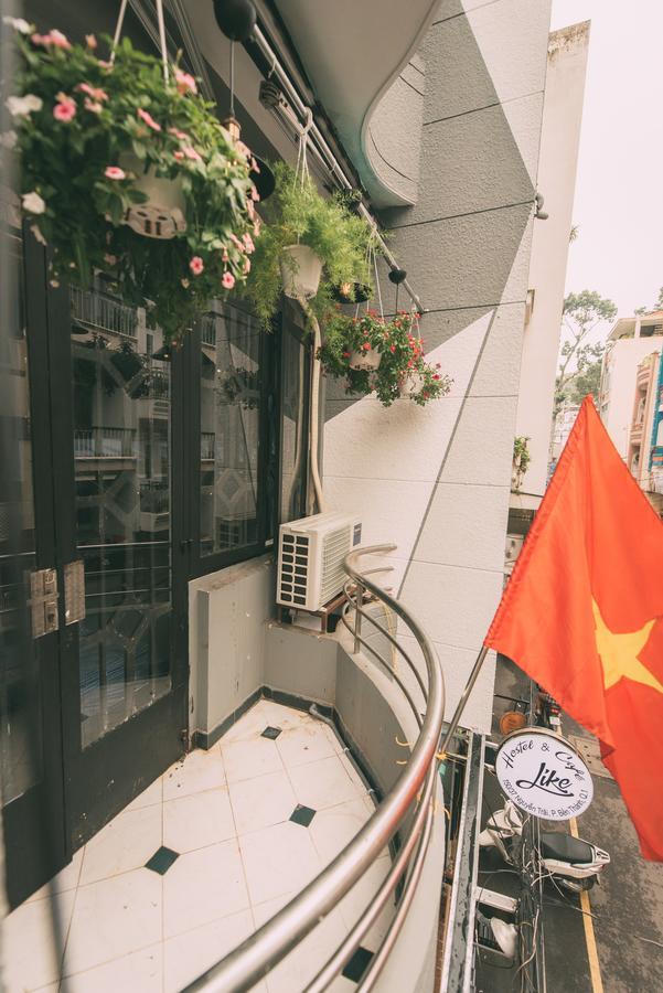 The Like & Cafe