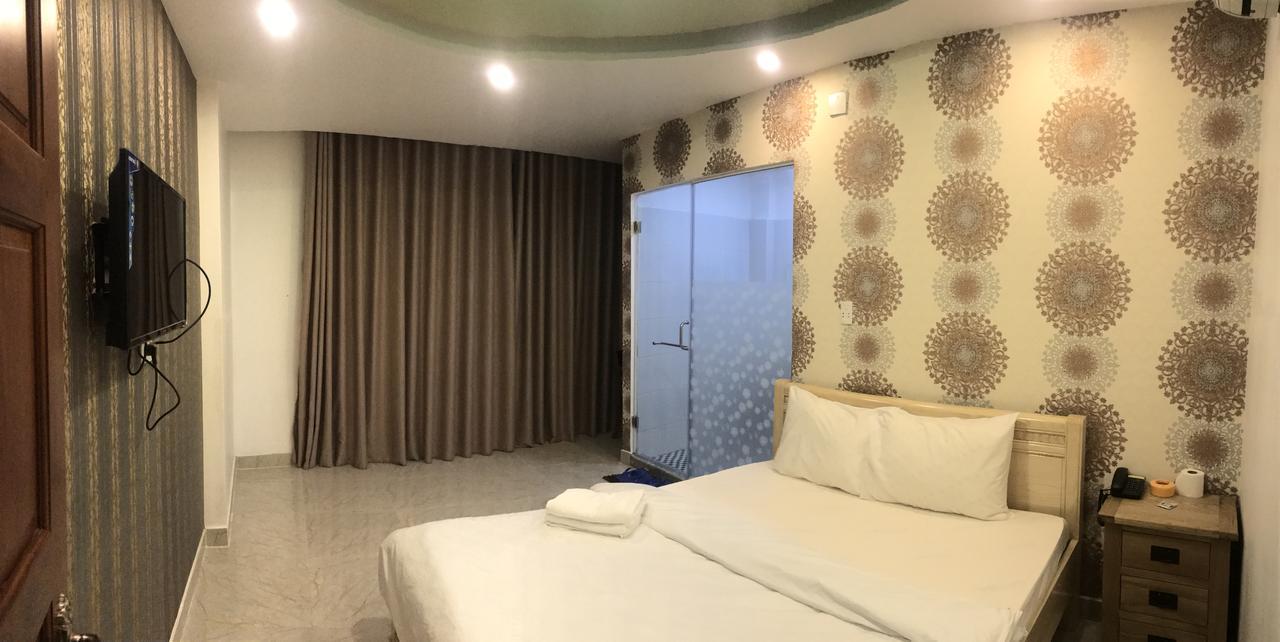 Eros 2* Ho Chi Minh City