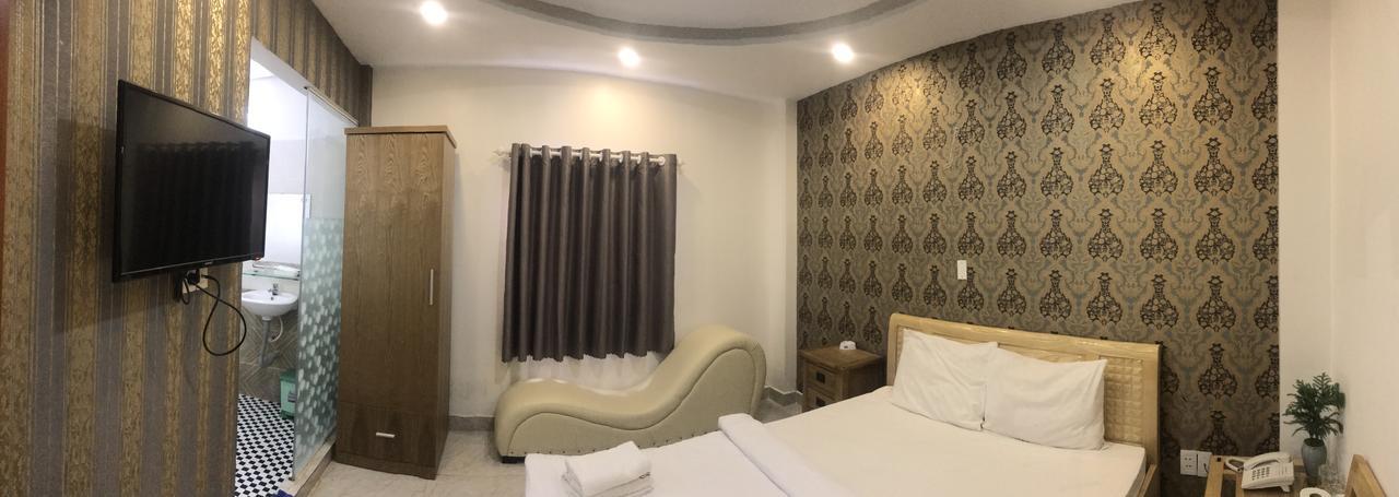 Eros 2* Ho Chi Minh City