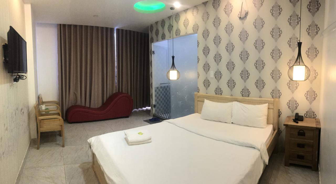 Eros 2* Ho Chi Minh City