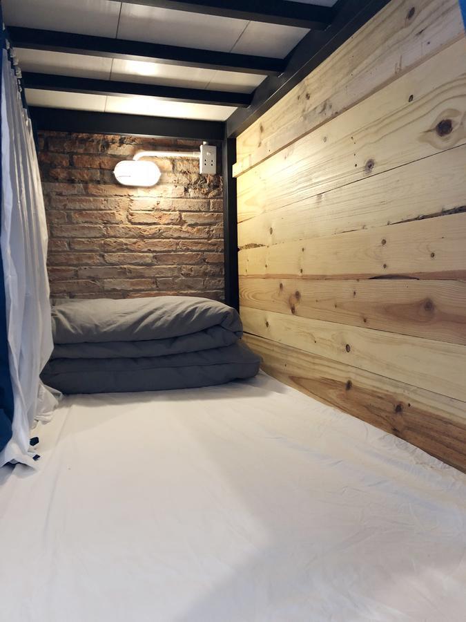 Jojo Dorm *