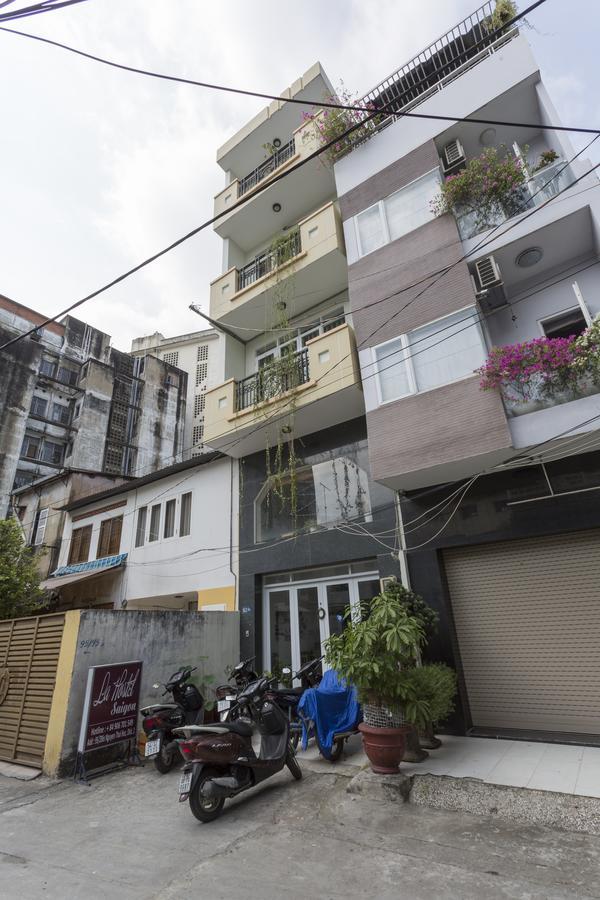 La Saigon Hostel *
