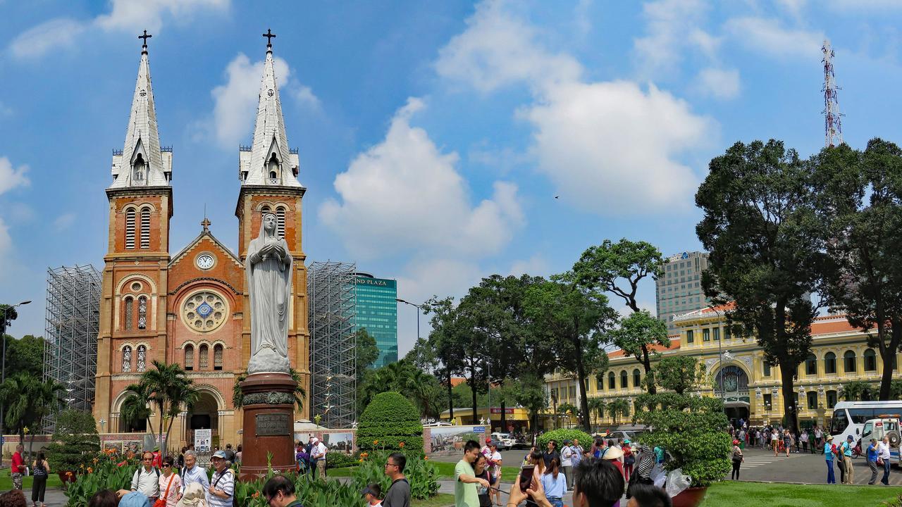 Hanan At Saigon Downtown