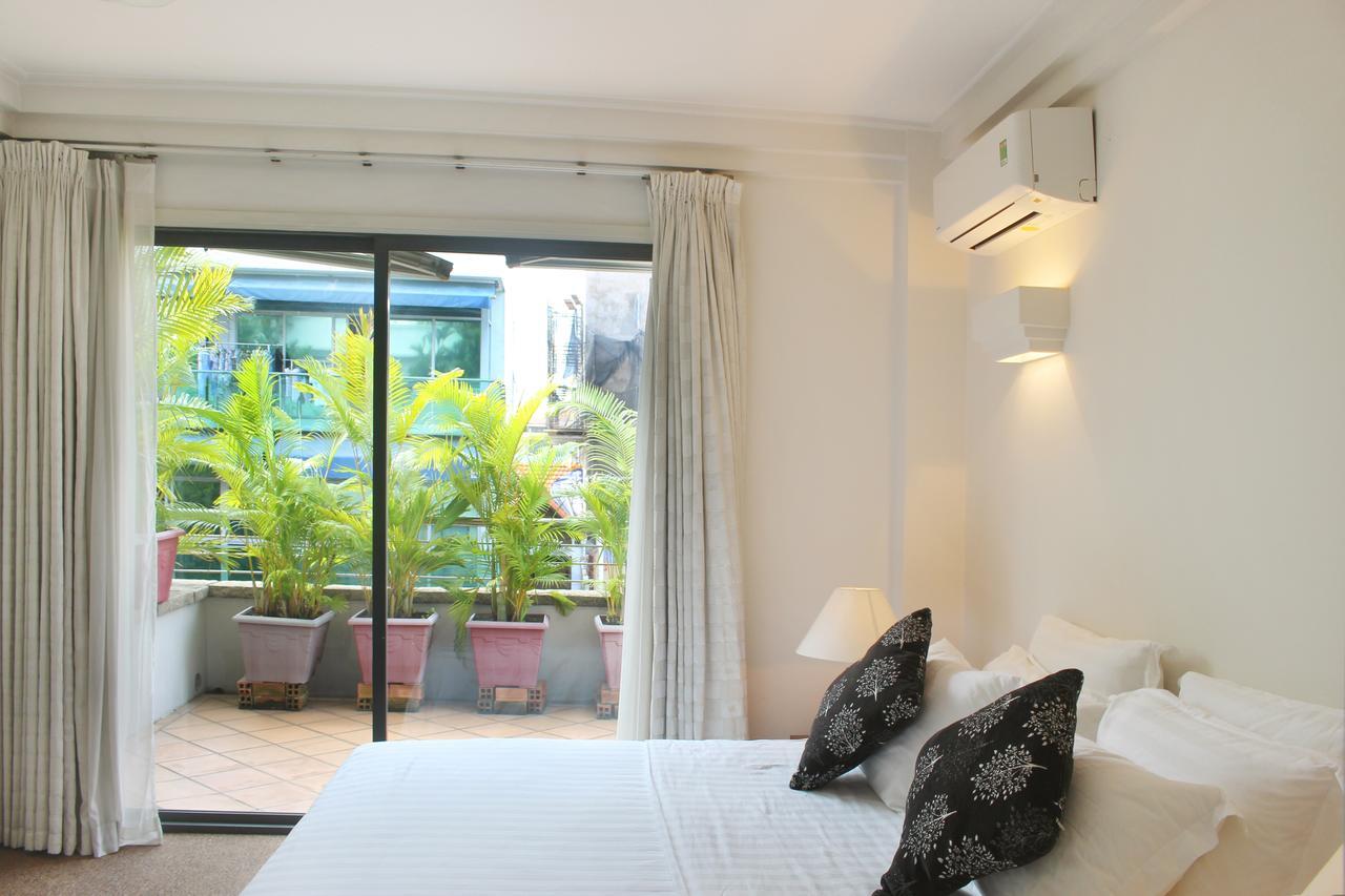 Aparthotel Downtown Retro Serviced 3*