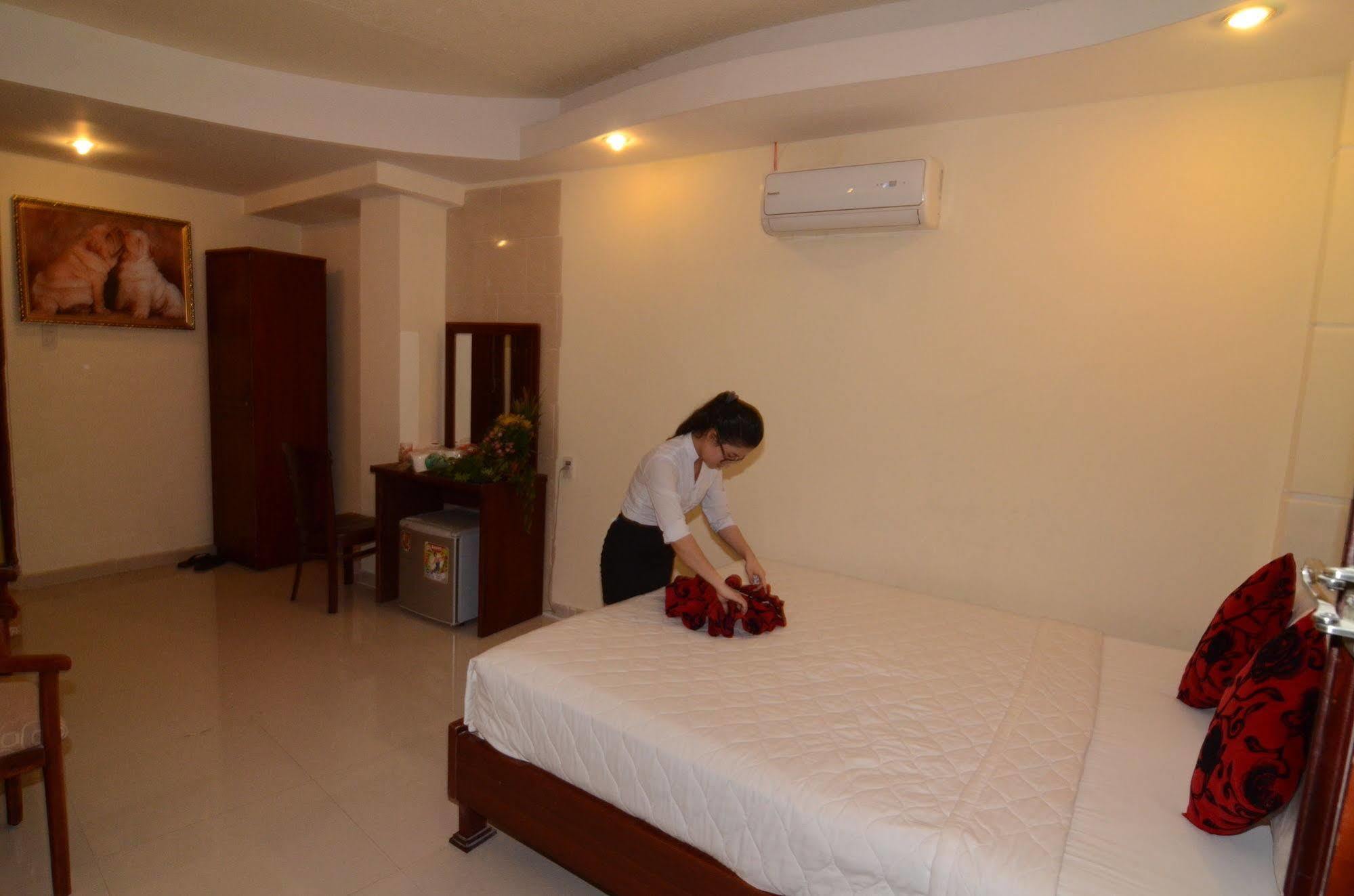 Khách sạn Hoàng Phi 3*