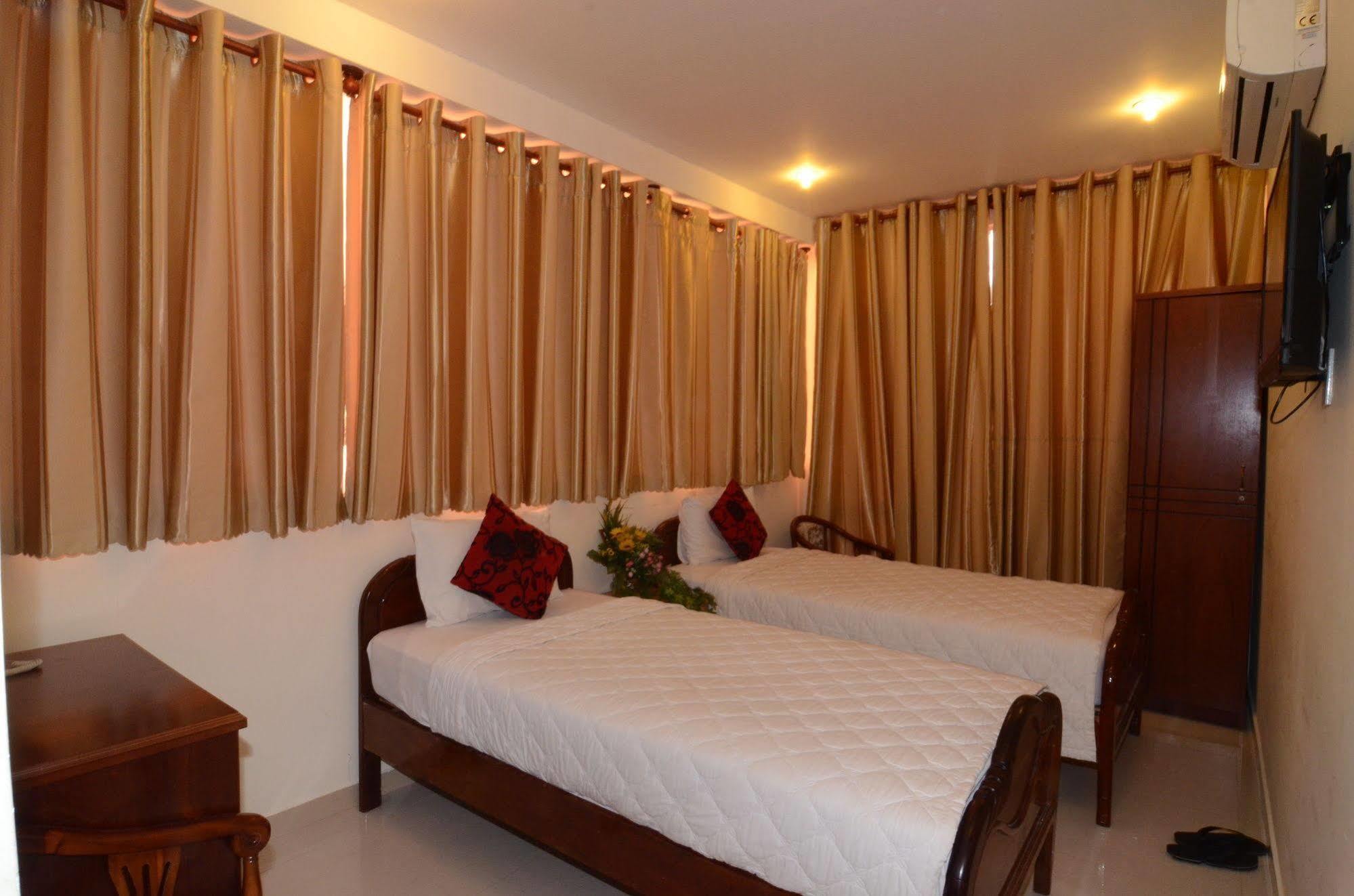 Khách sạn Hoàng Phi 3*