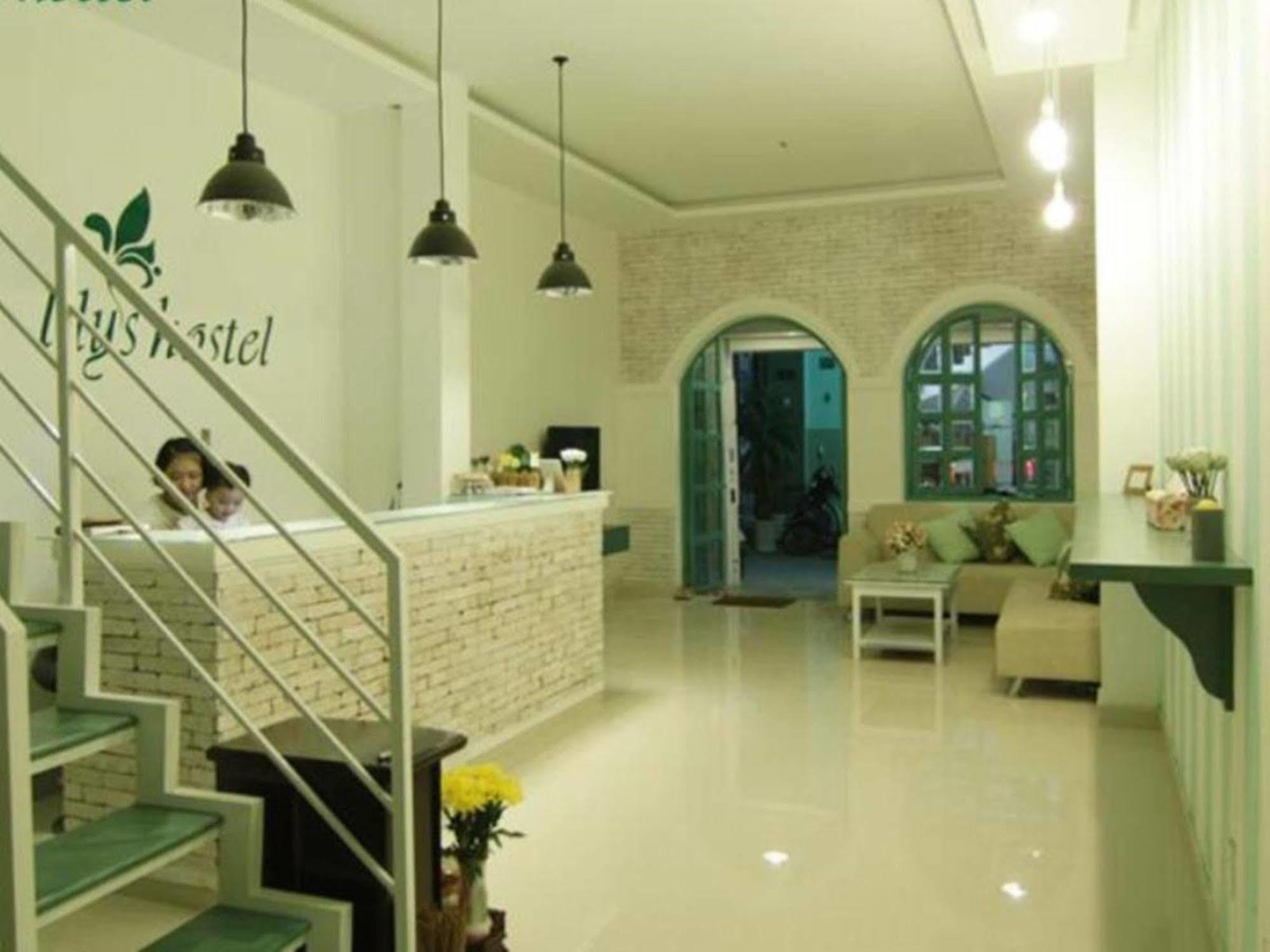 Lily Bed & Breakfast 2*