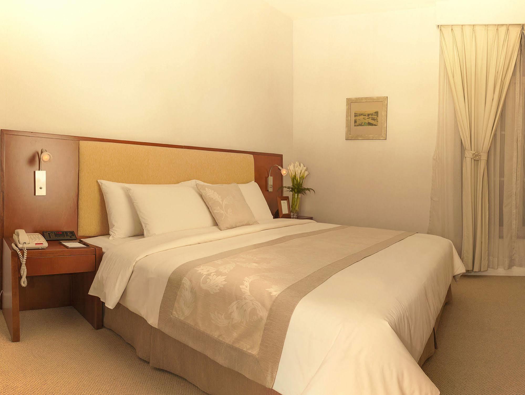 Catina Saigon 3*