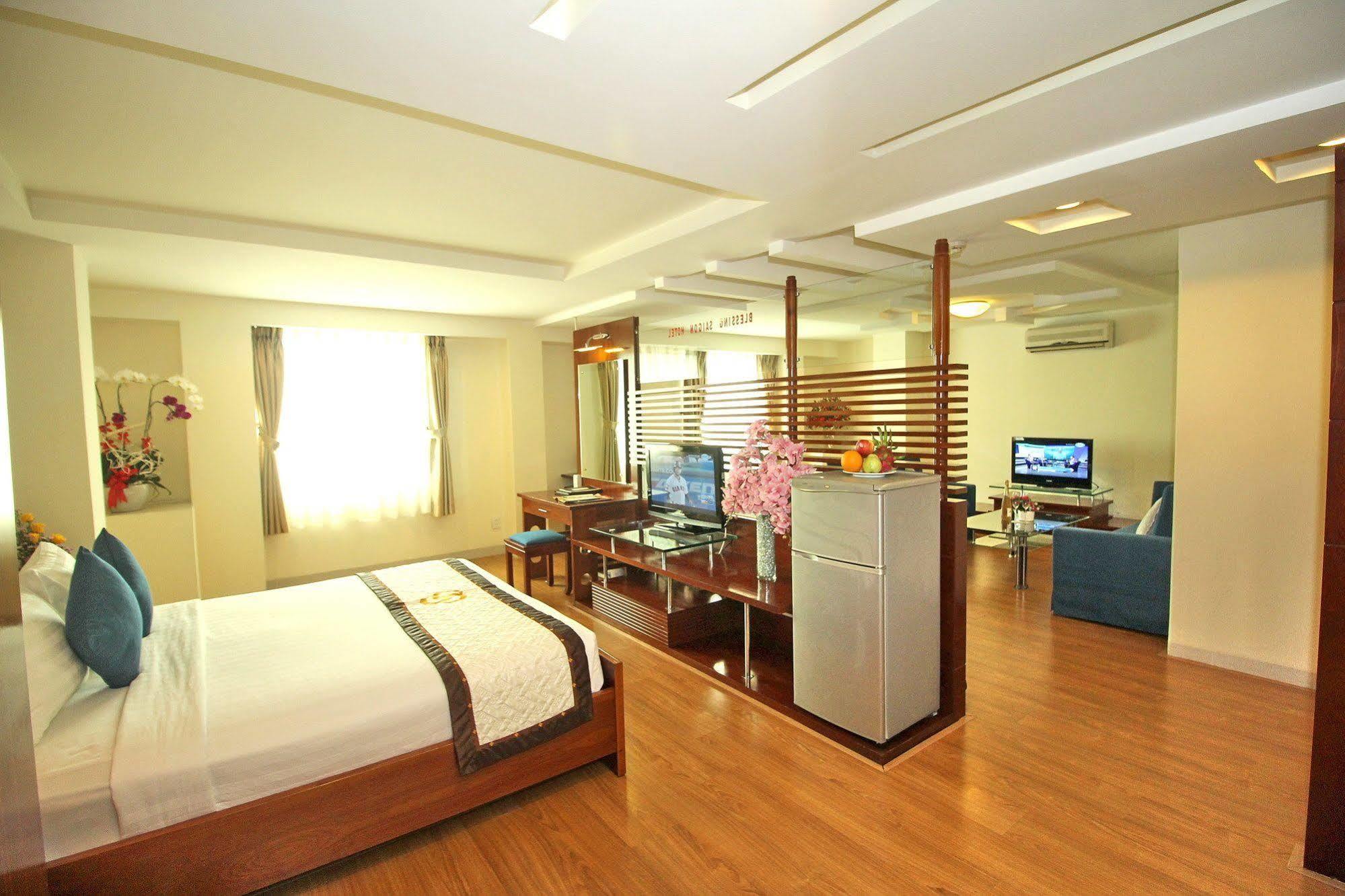 Blessing 1 Saigon Hotel 3*