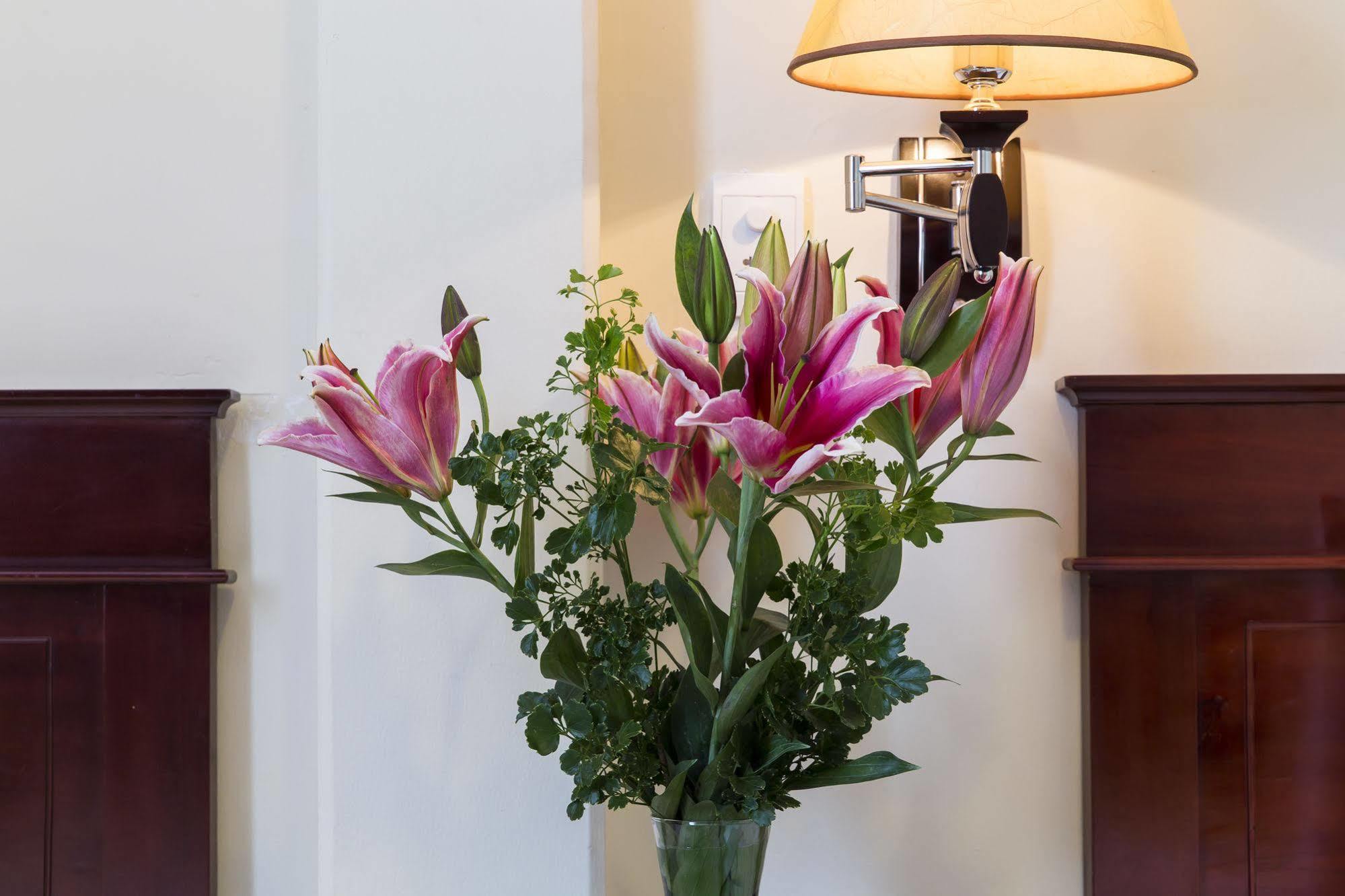Hotel Valentine Luxury - 31 Bui Vien Street