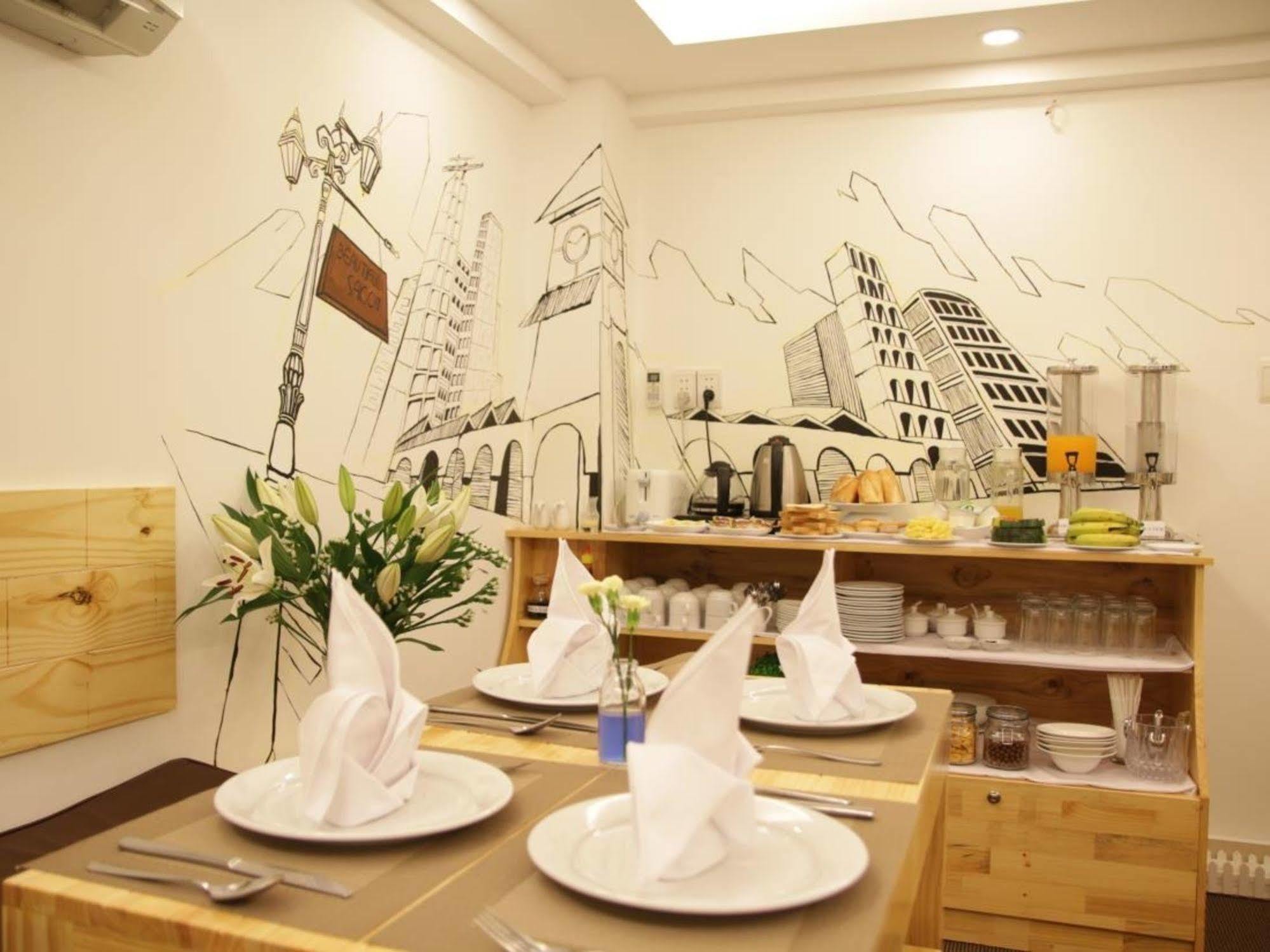 Hotel Valentine Luxury - 31 Bui Vien Street 2*