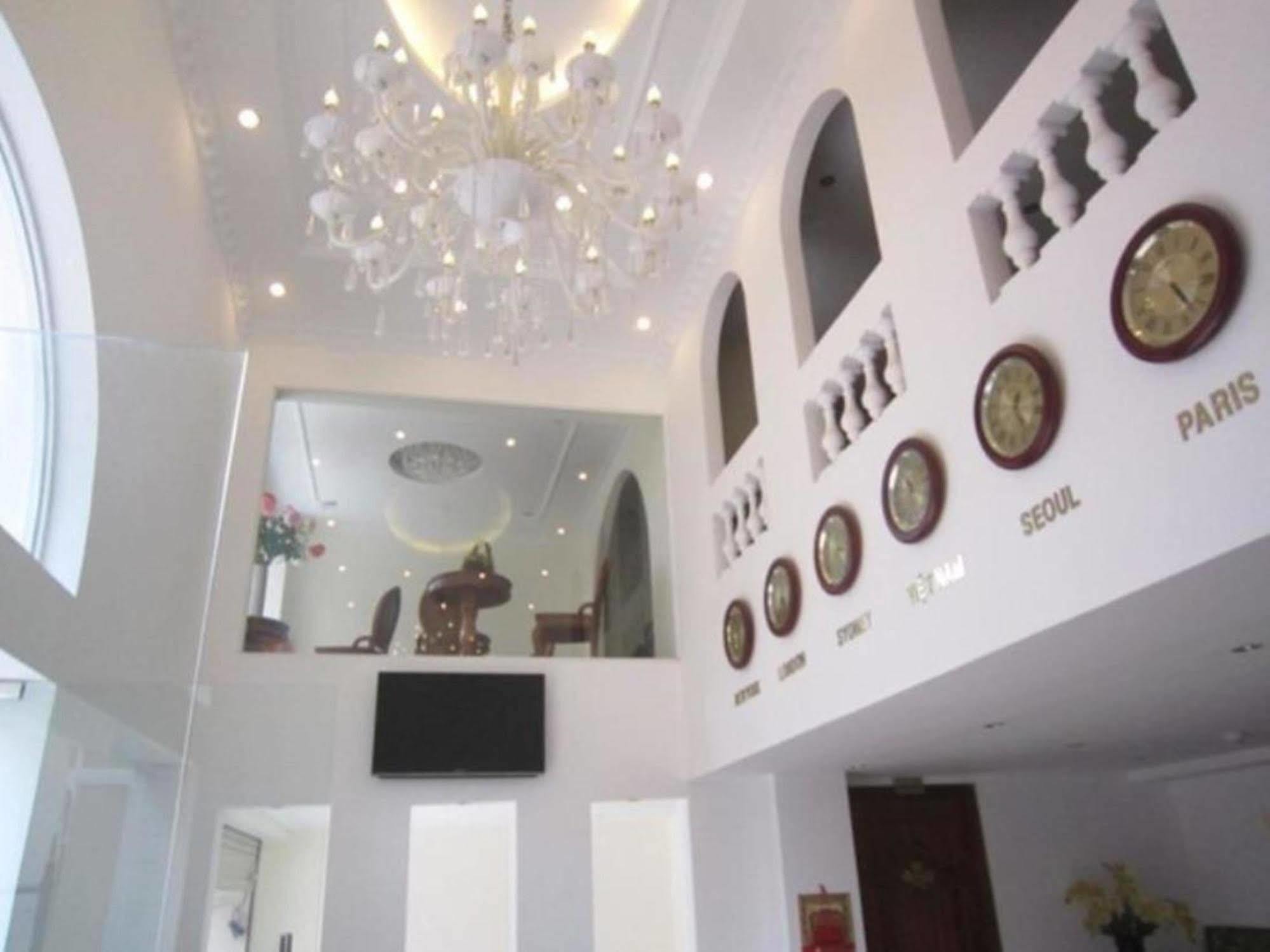 Golden View Saigon Hotel 2*