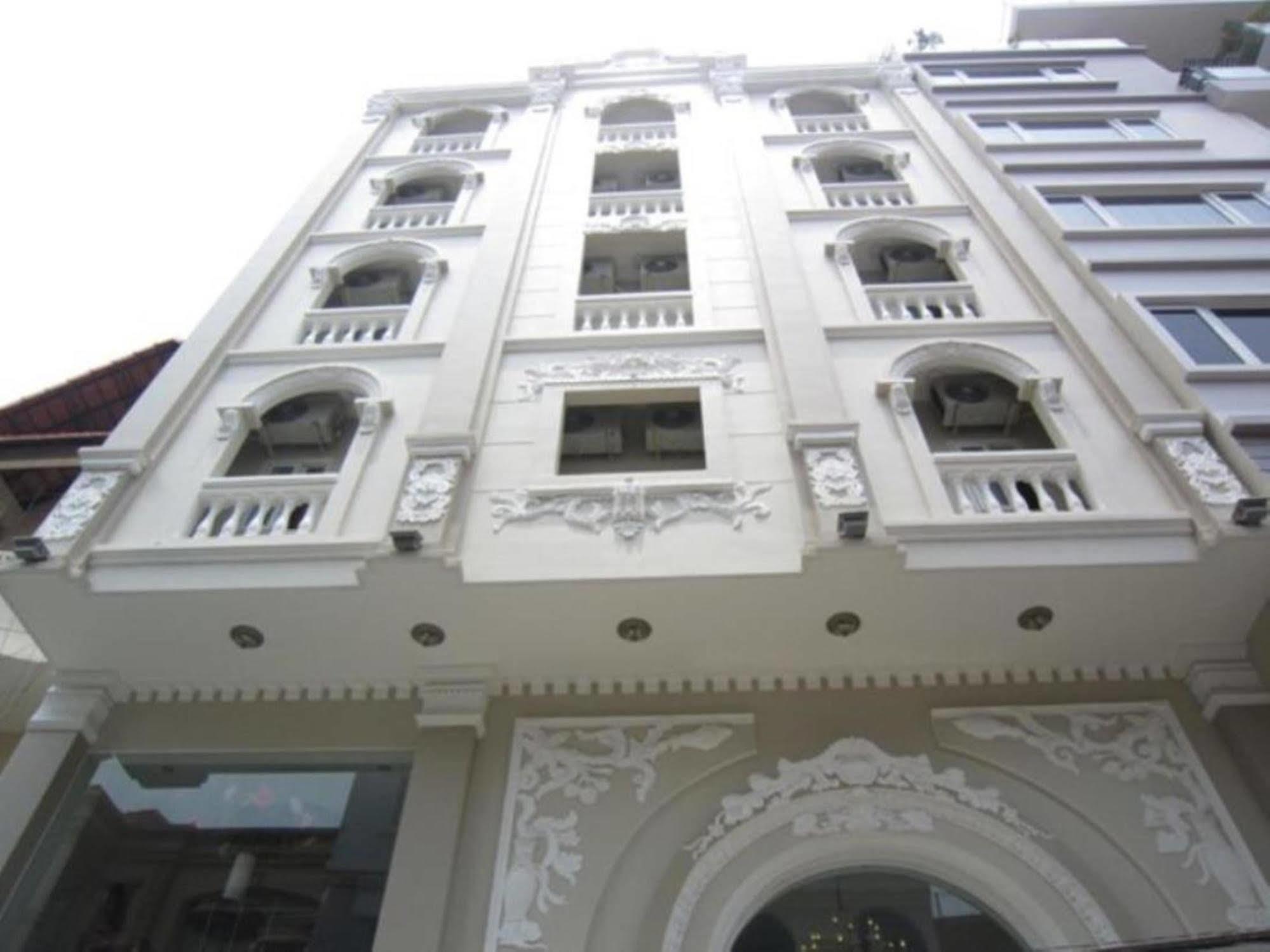 Golden View Saigon Hotel 2*