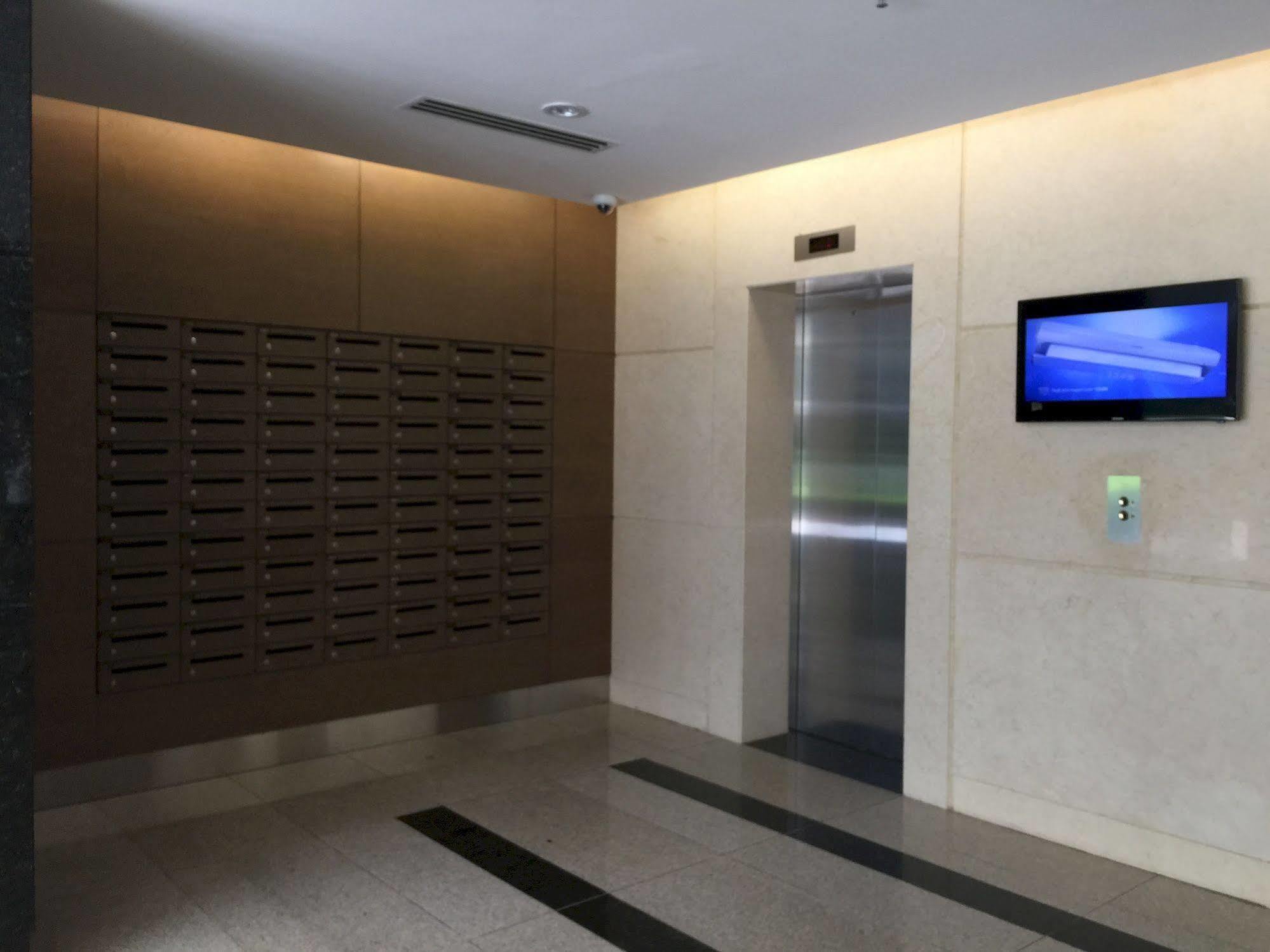 Căn hộ Bluesky Serviced Airport Plaza