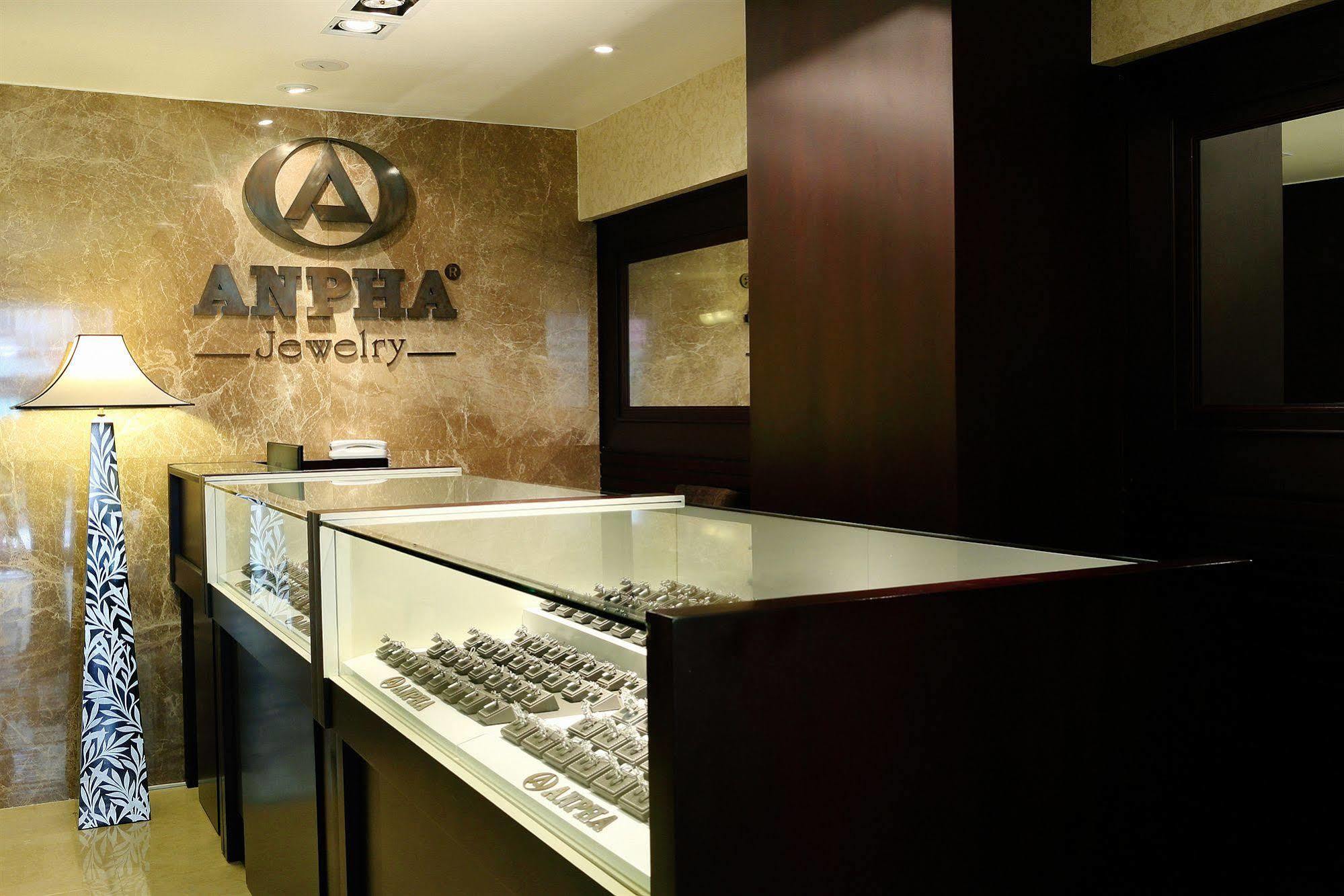 Anpha Boutique 3*