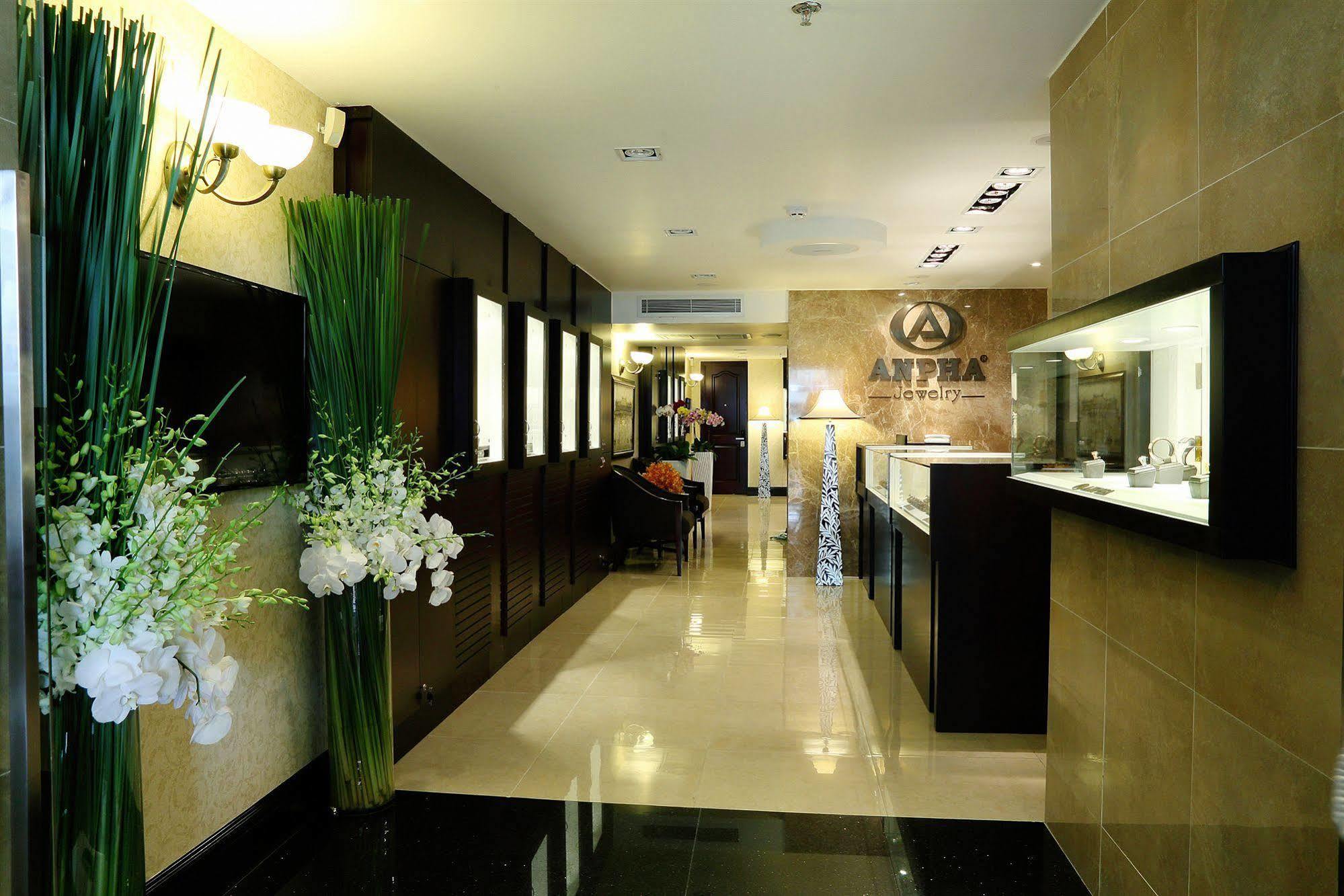 Anpha Boutique