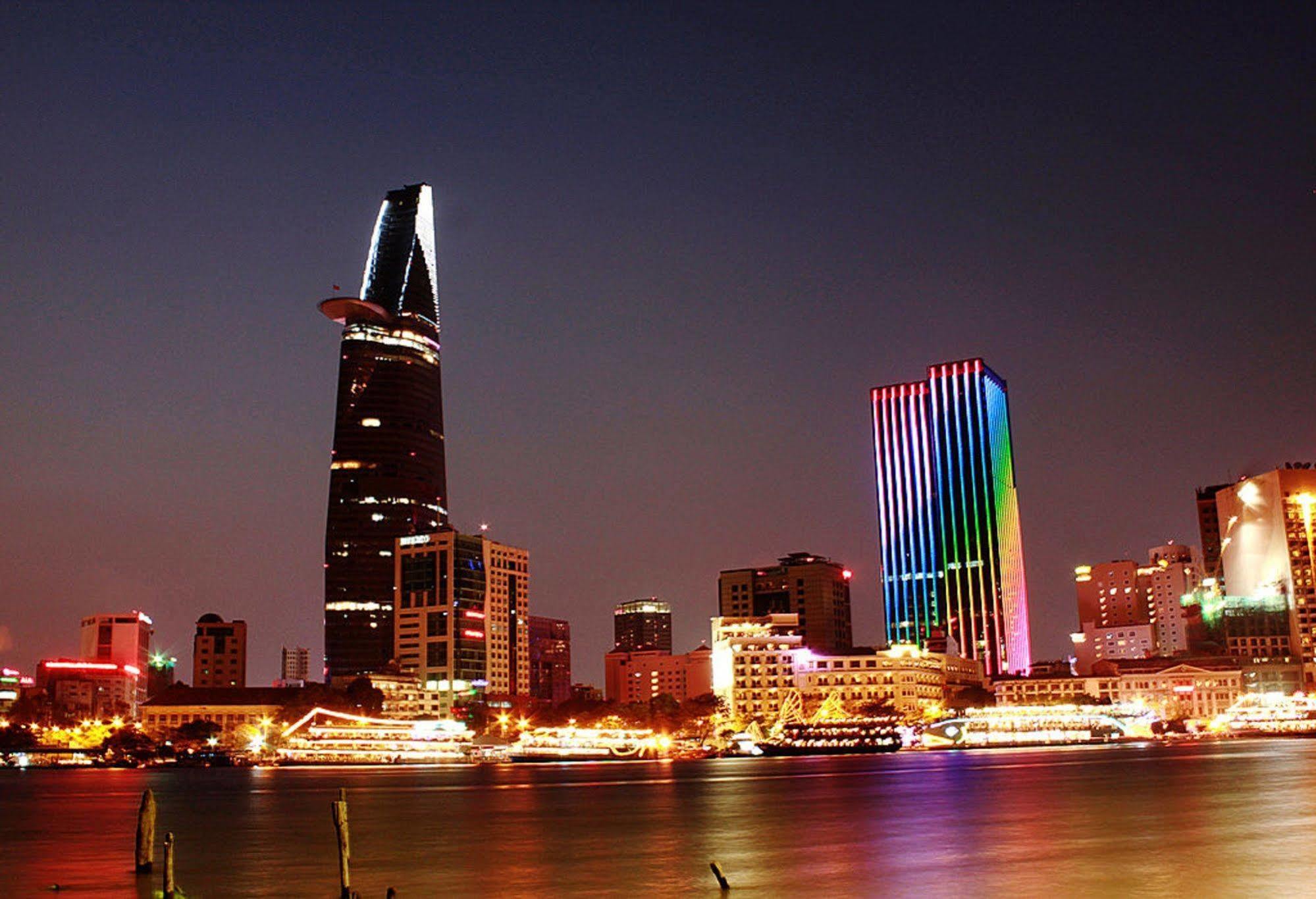 Quy Hung Hotel Central 3*