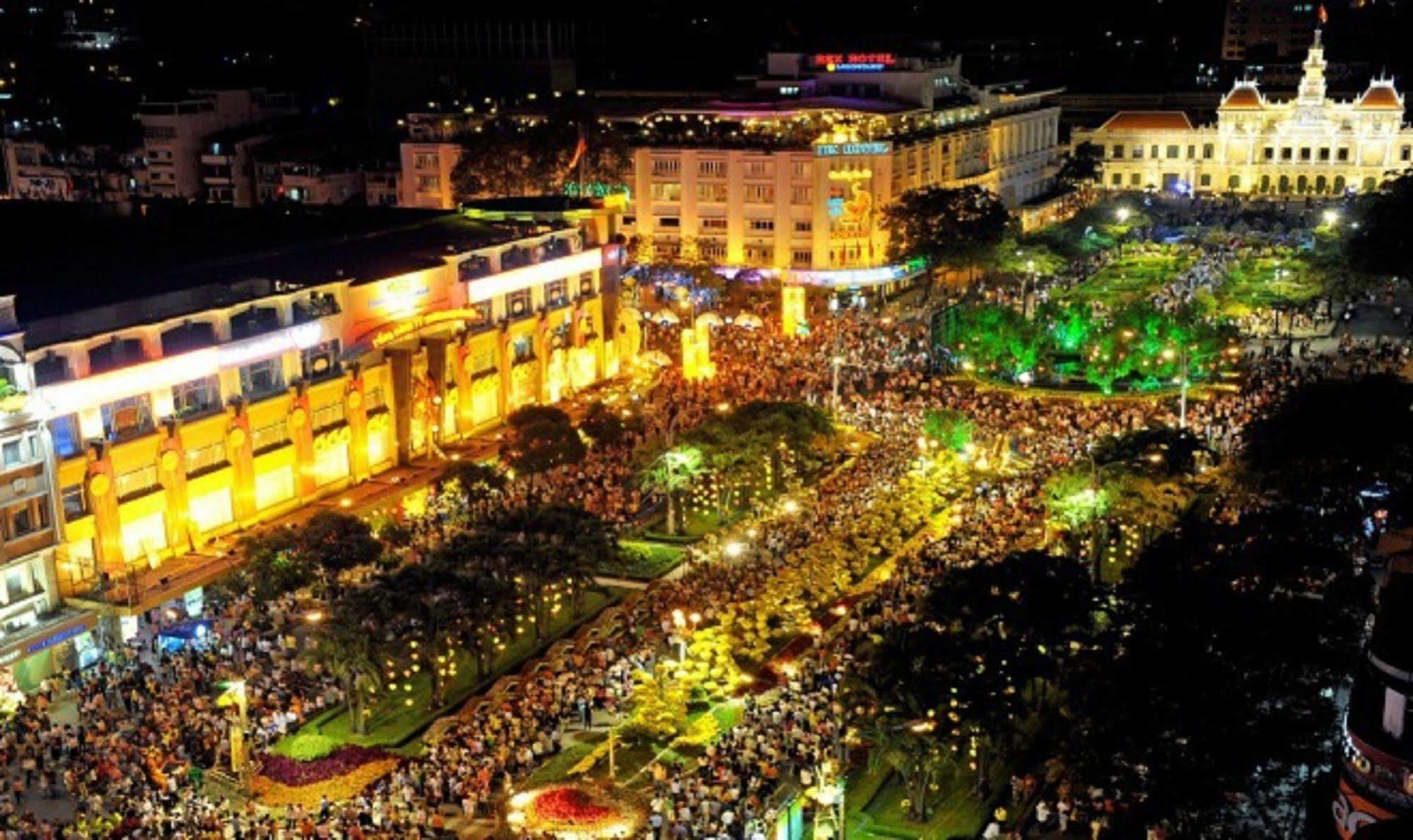 Quy Hung Hotel Central Hotel