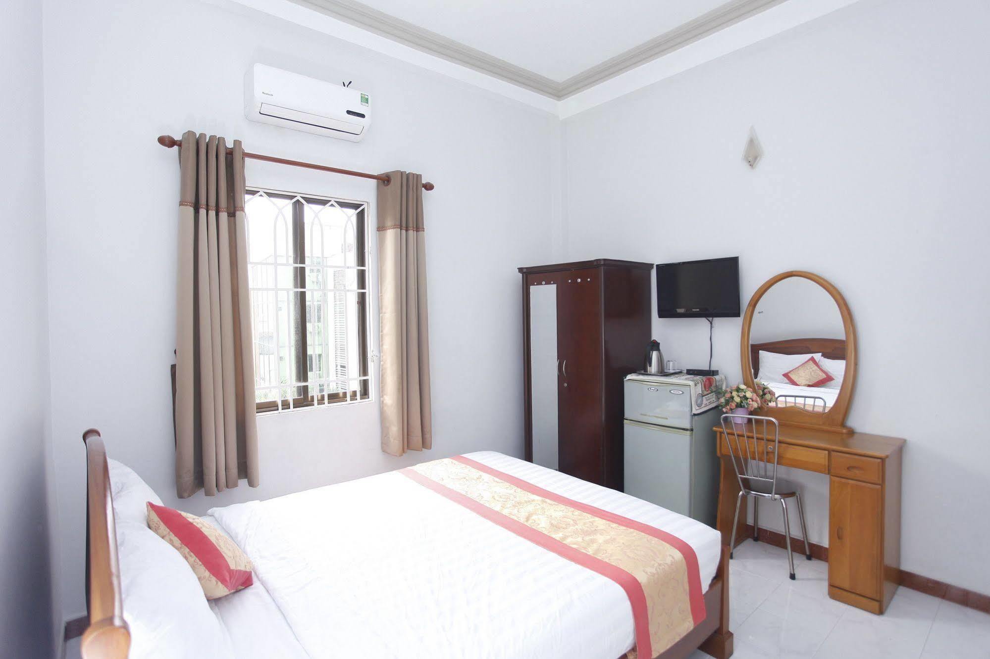 Madam Cuc Hotel