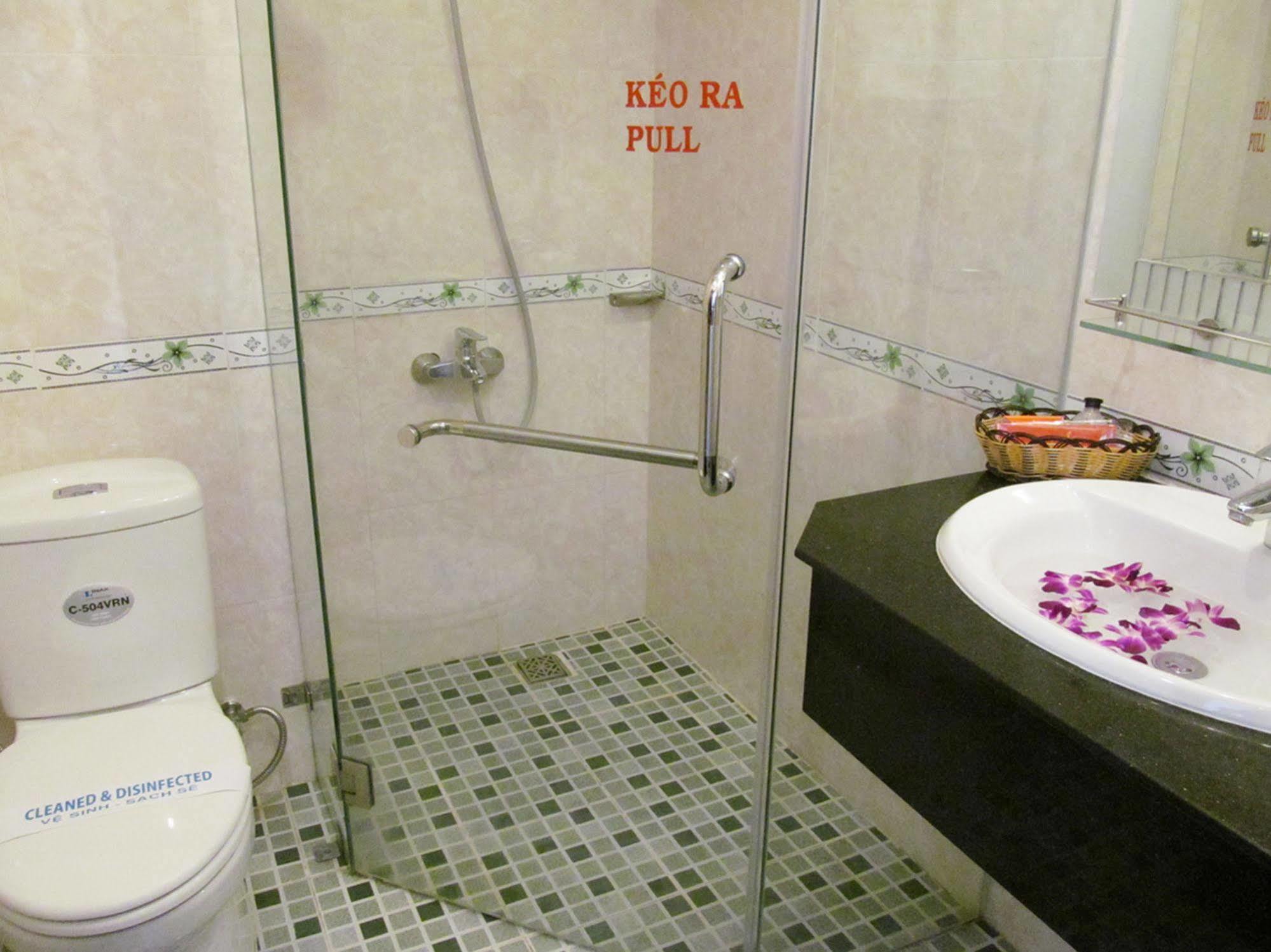 Rạng đông Khách sạn