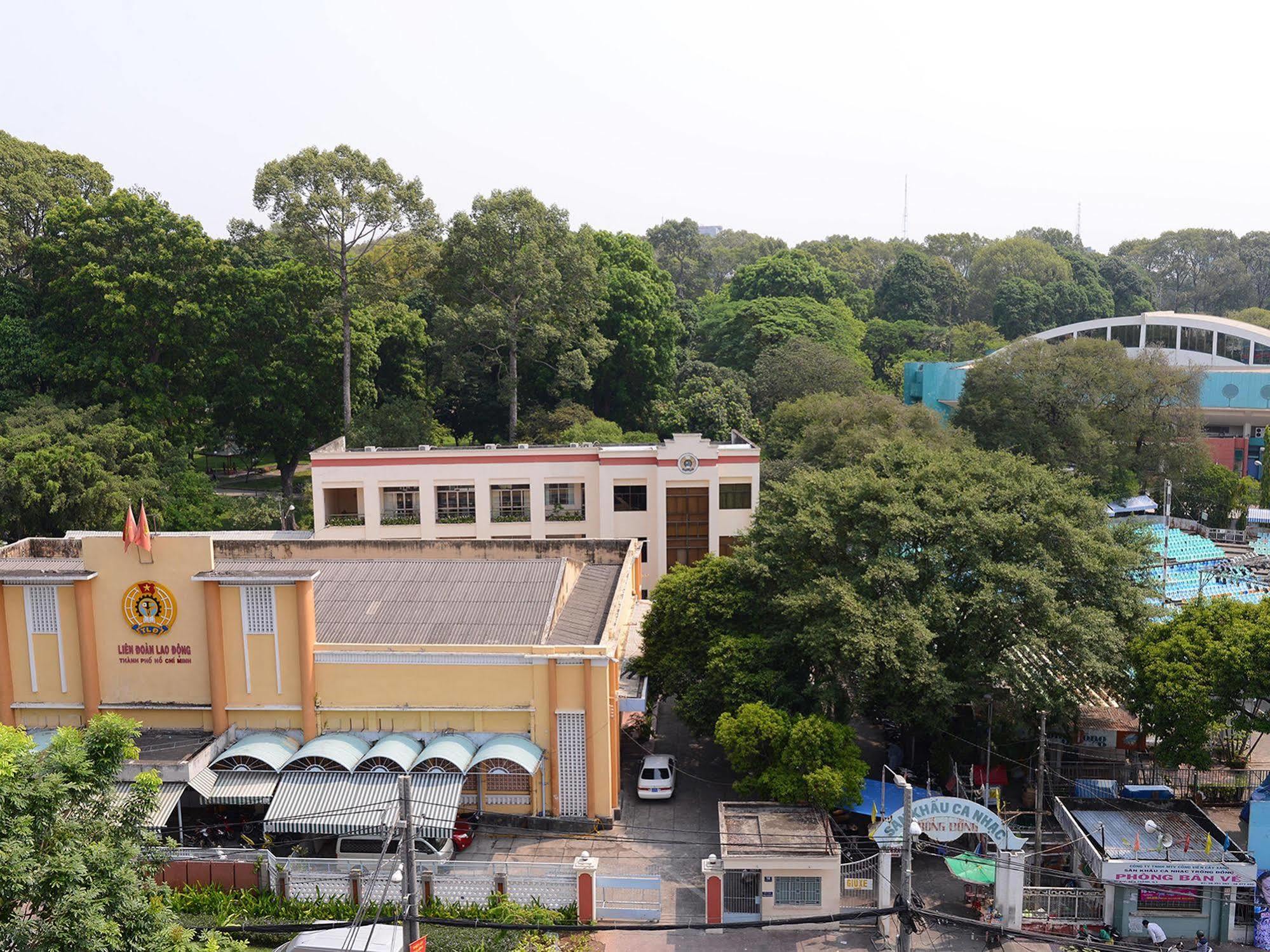 Rạng đông 3*