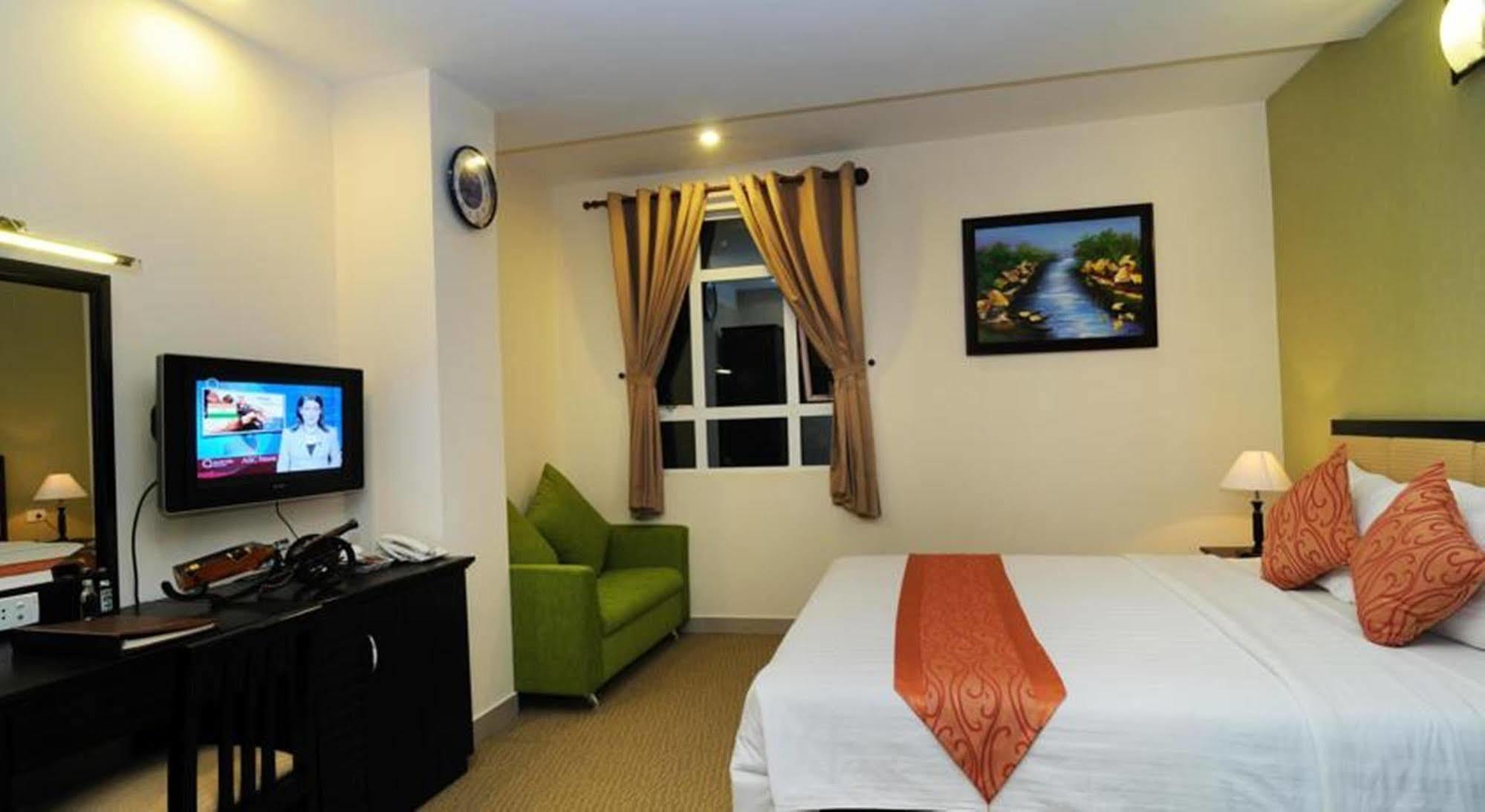 A25 - 29 Bui Thi Xuan Hotel 3*