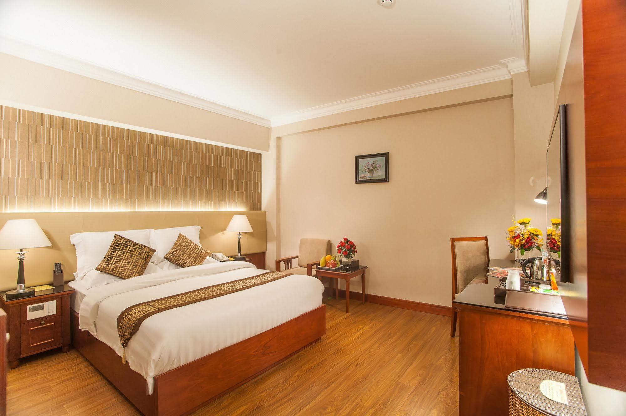 Nhat Ha 1 Hotel