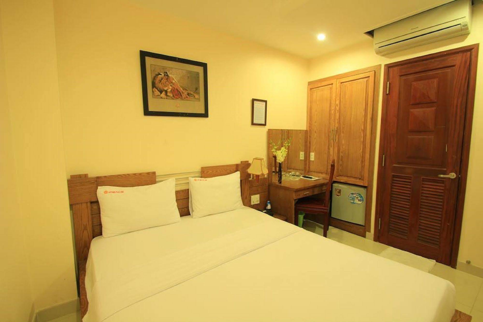 Ipeace - Bui Vien Walking Street Hotel Ho Chi Minh City