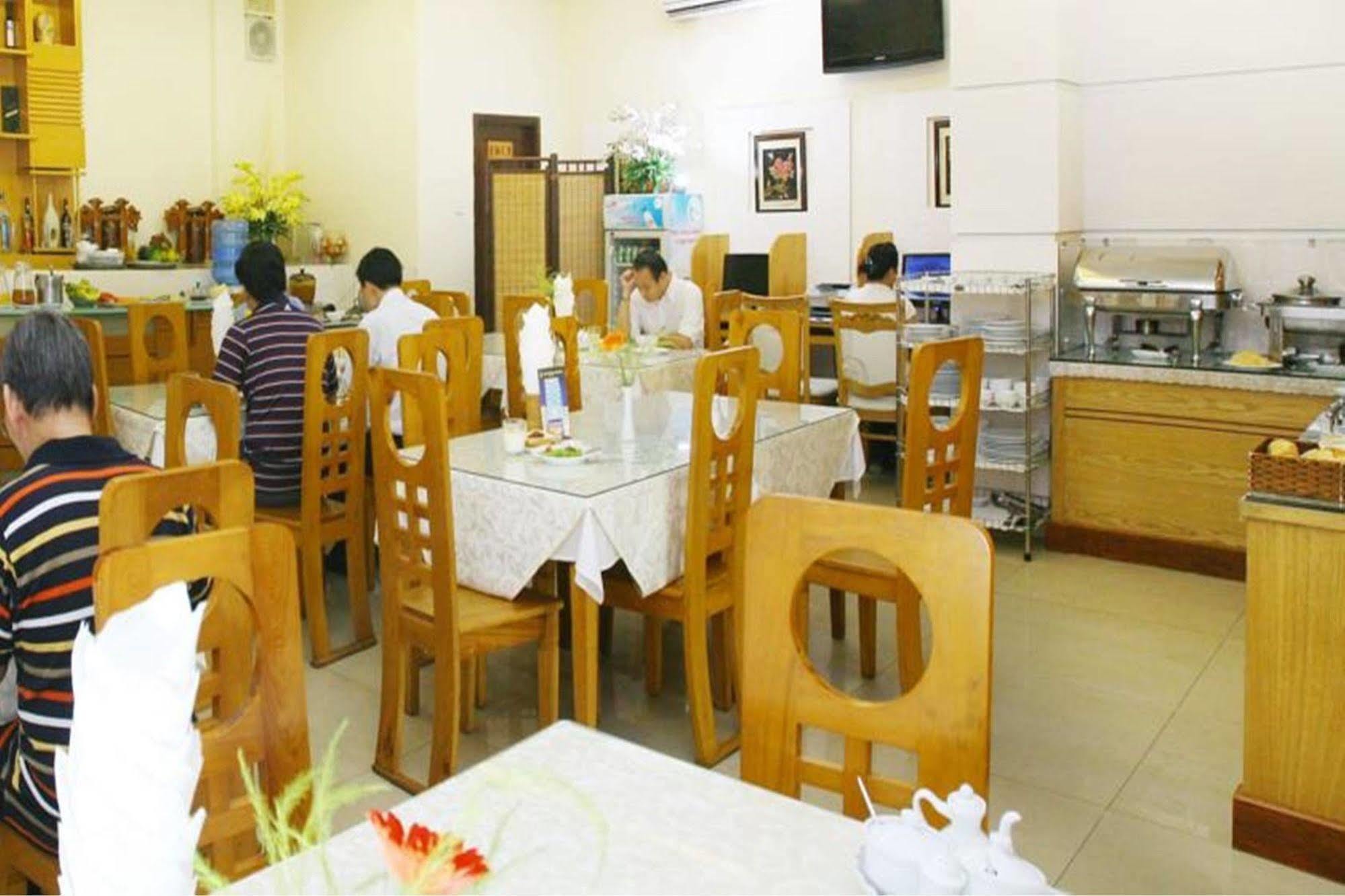 Nicecy Saigon Hotel